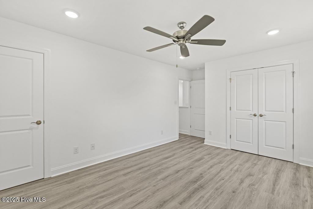 100553822 | Photo 42