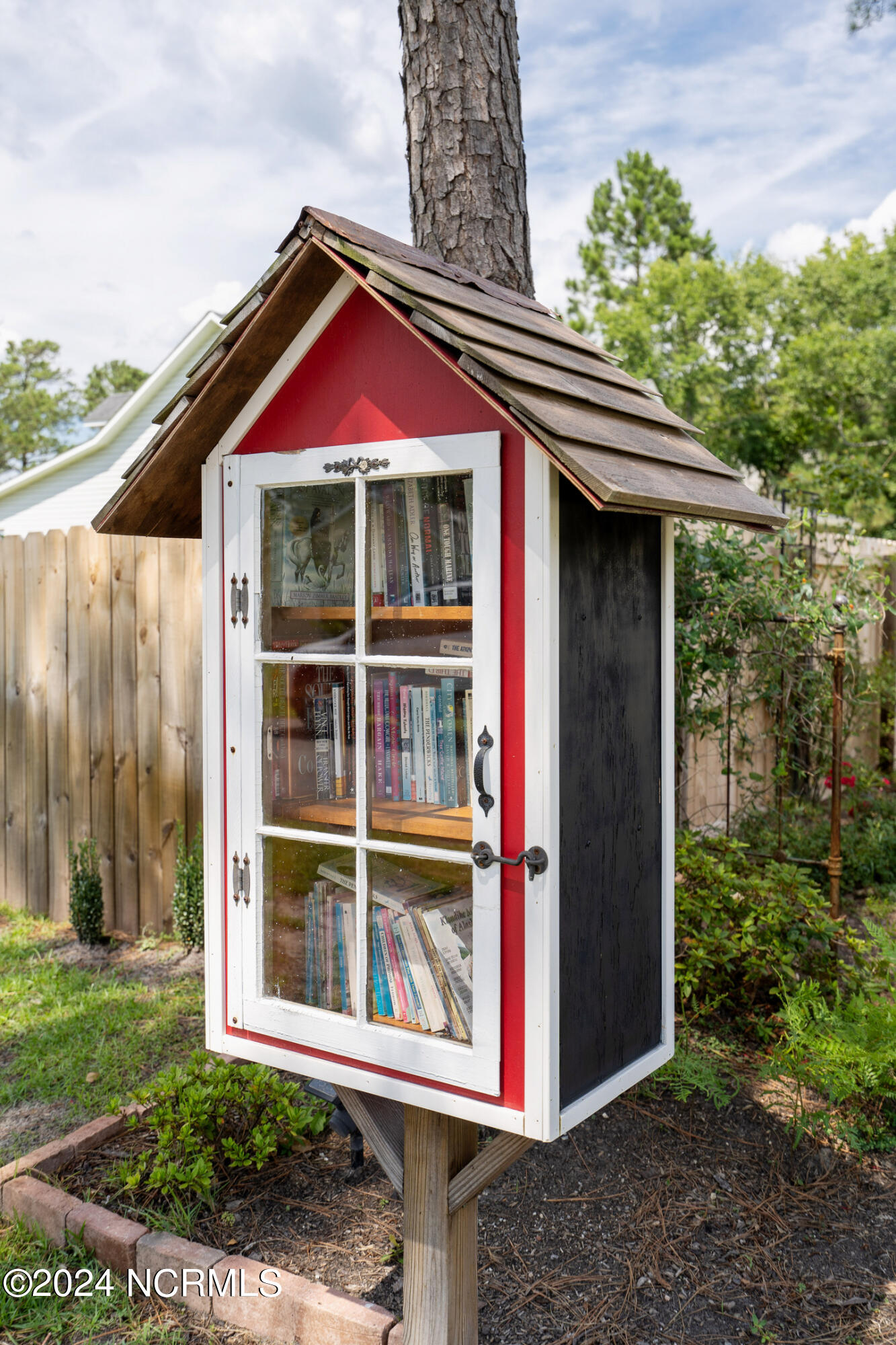 100443892 | Photo 31