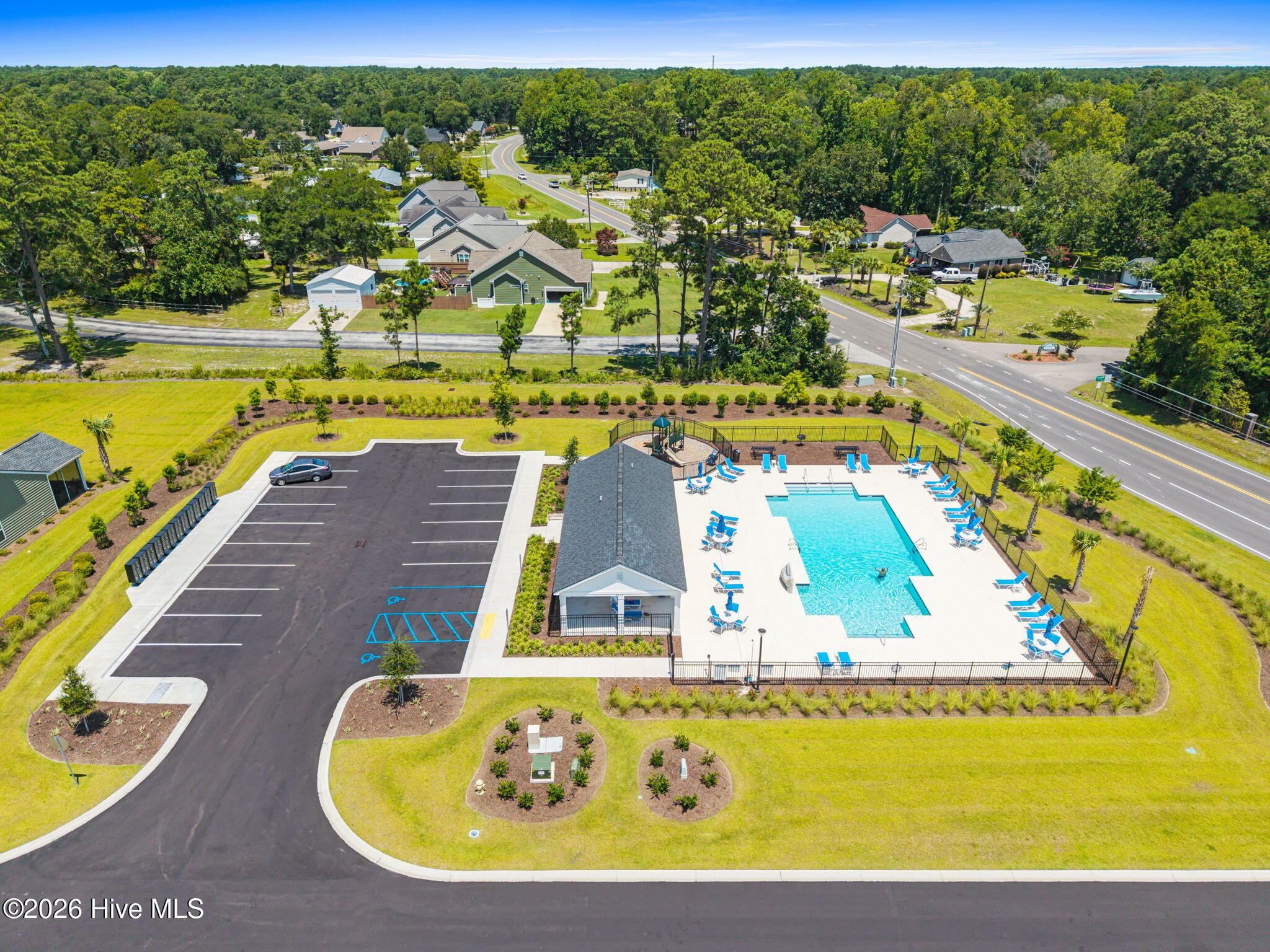 100559811 | Photo 51