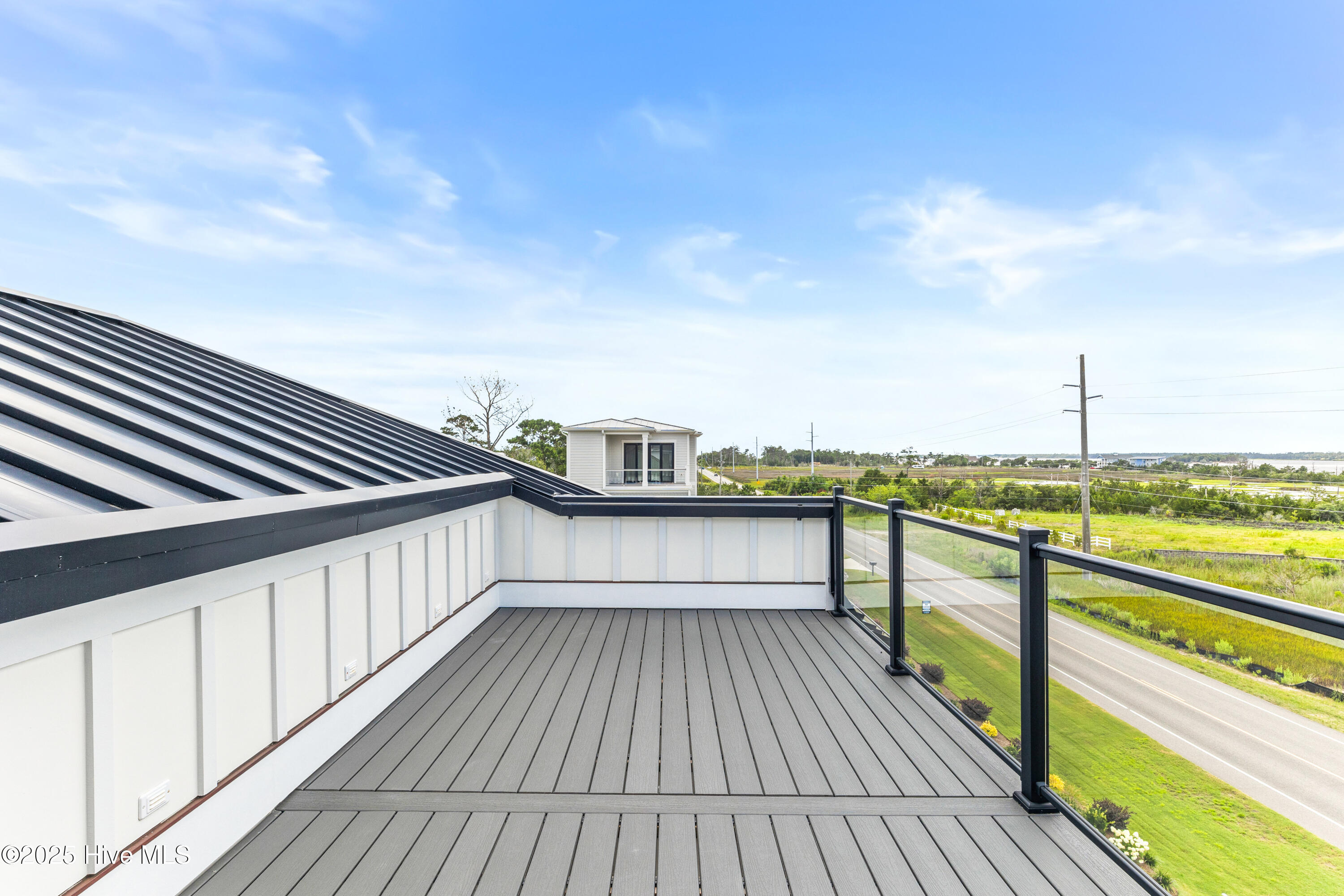 100534624 | Photo 65