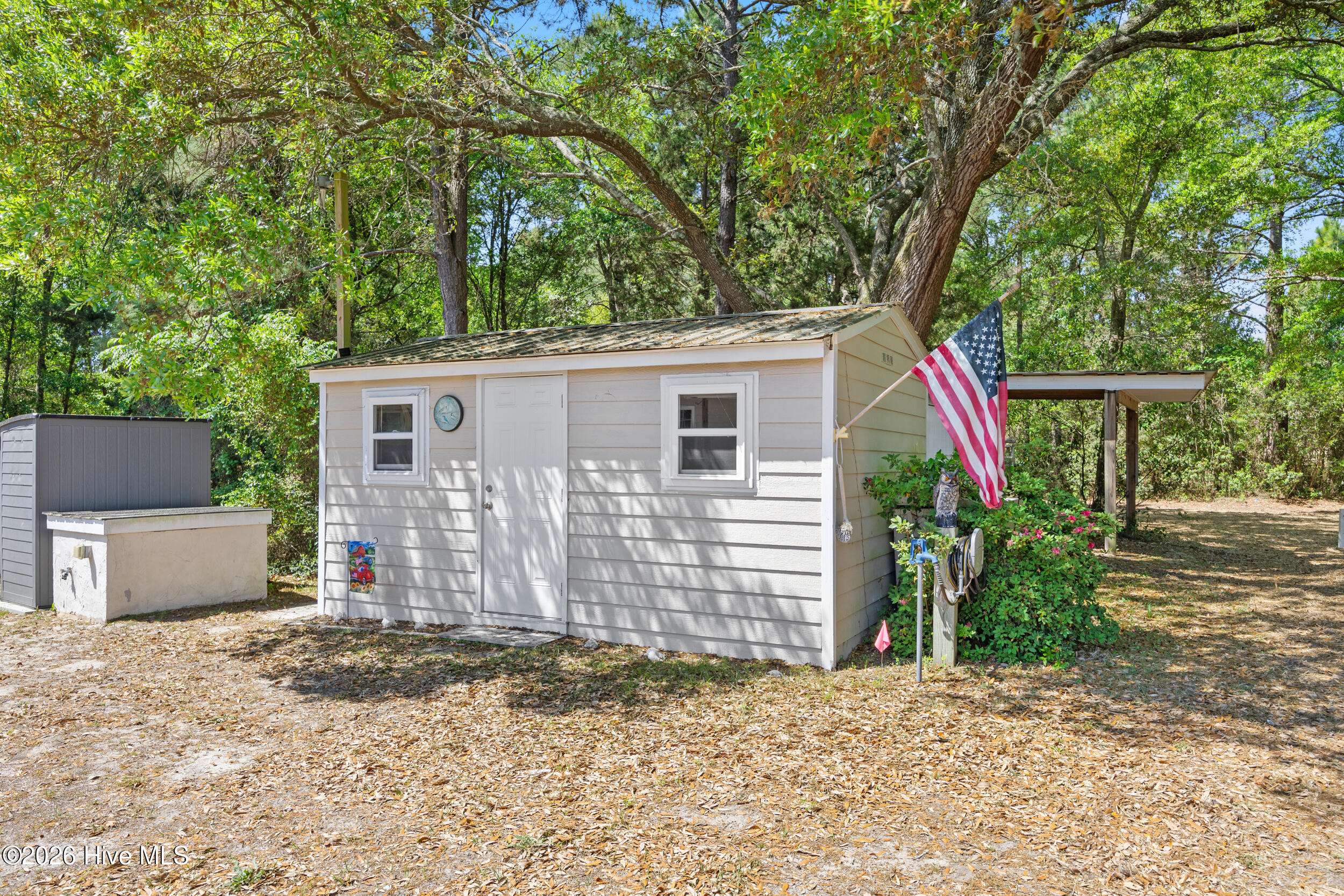 100567287 | Photo 35