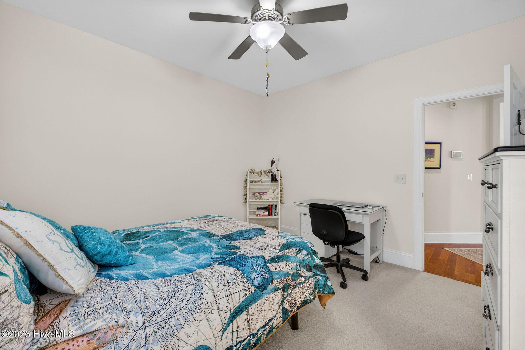 100557574 | Photo 36