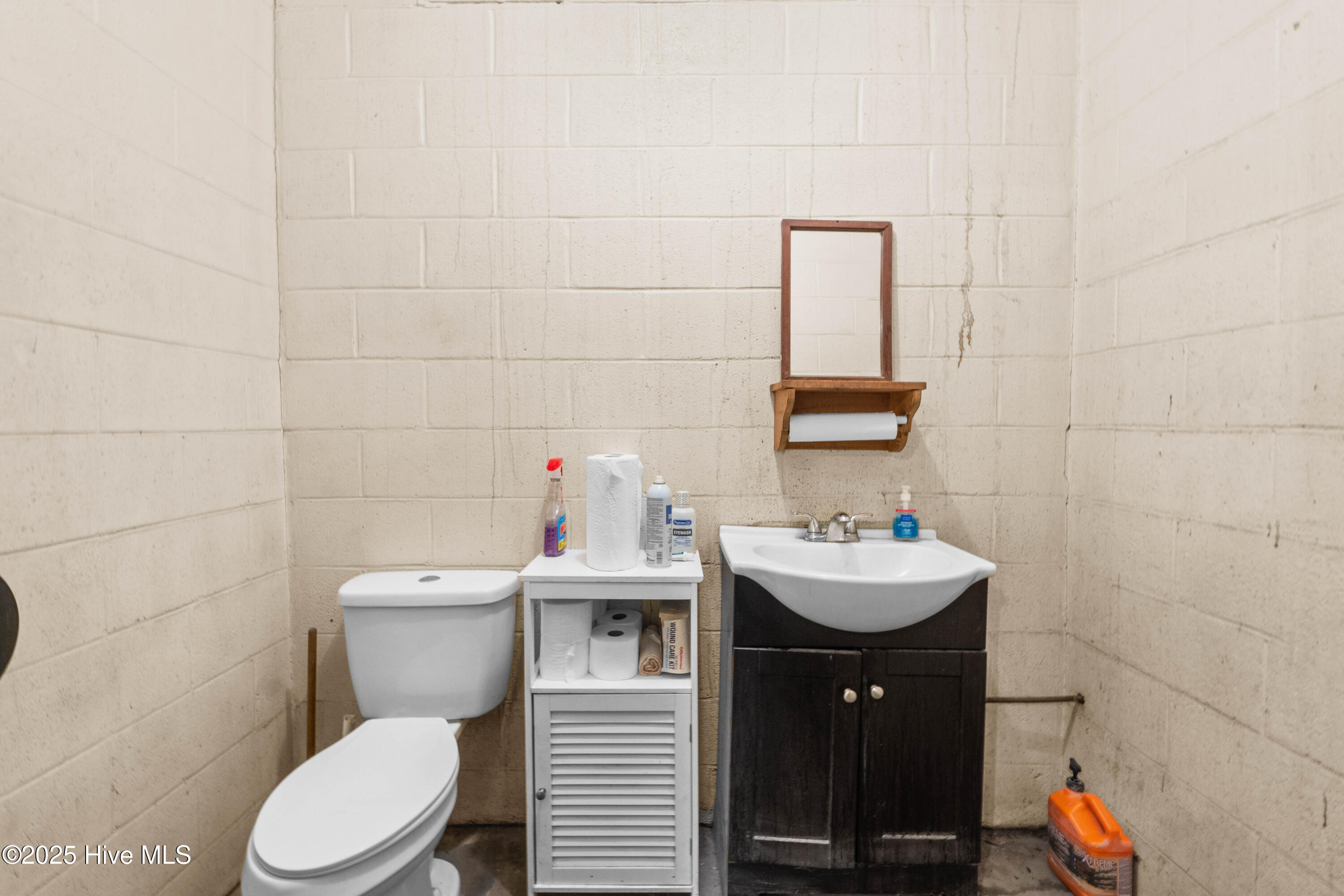 100488611 | Photo 28