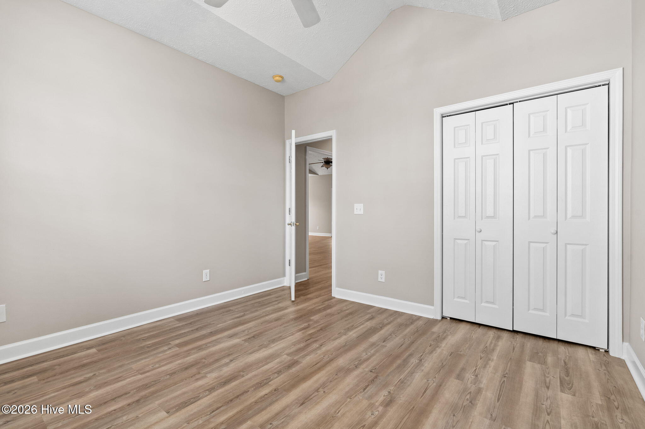 100559407 | Photo 29