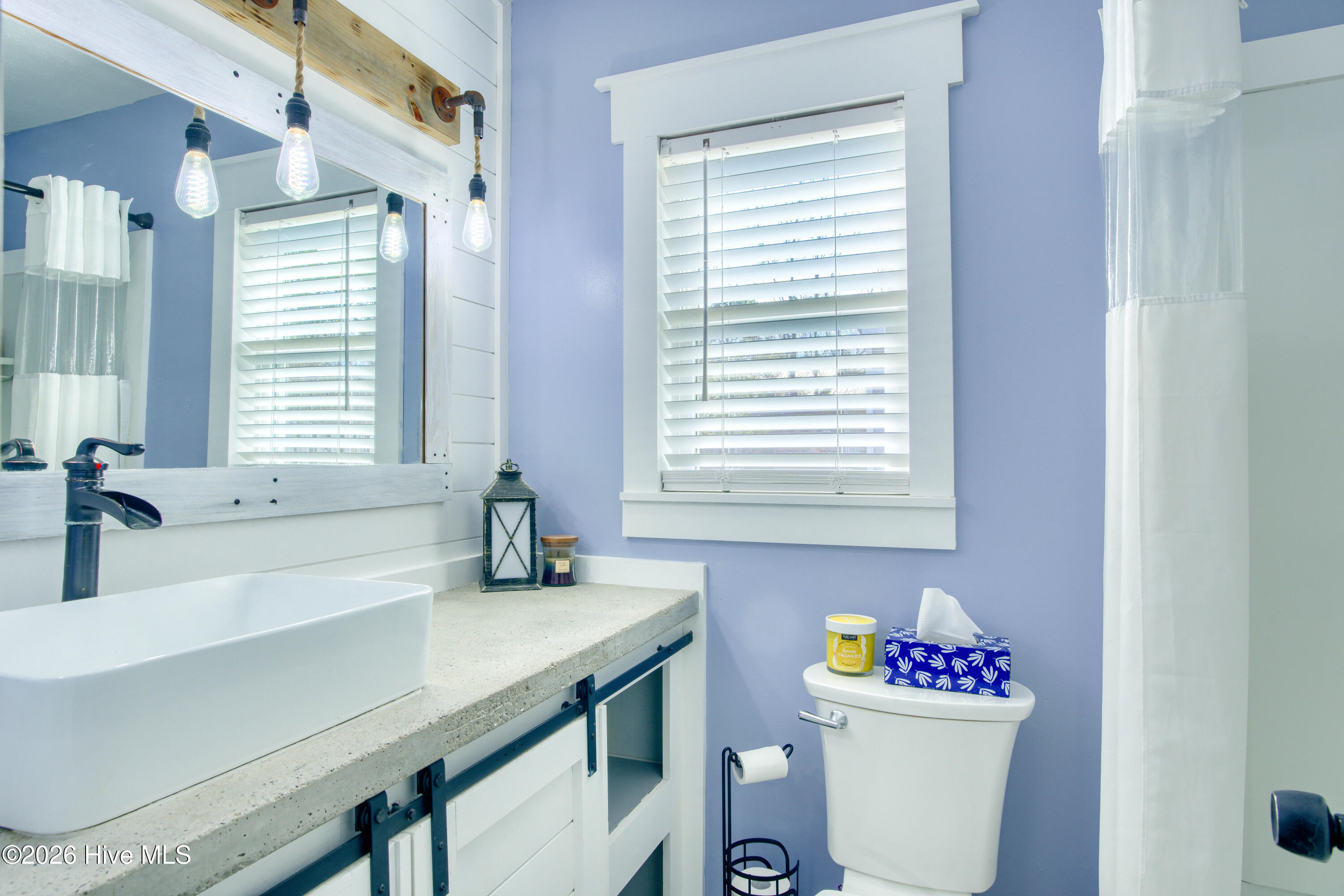 100553669 | Photo 20