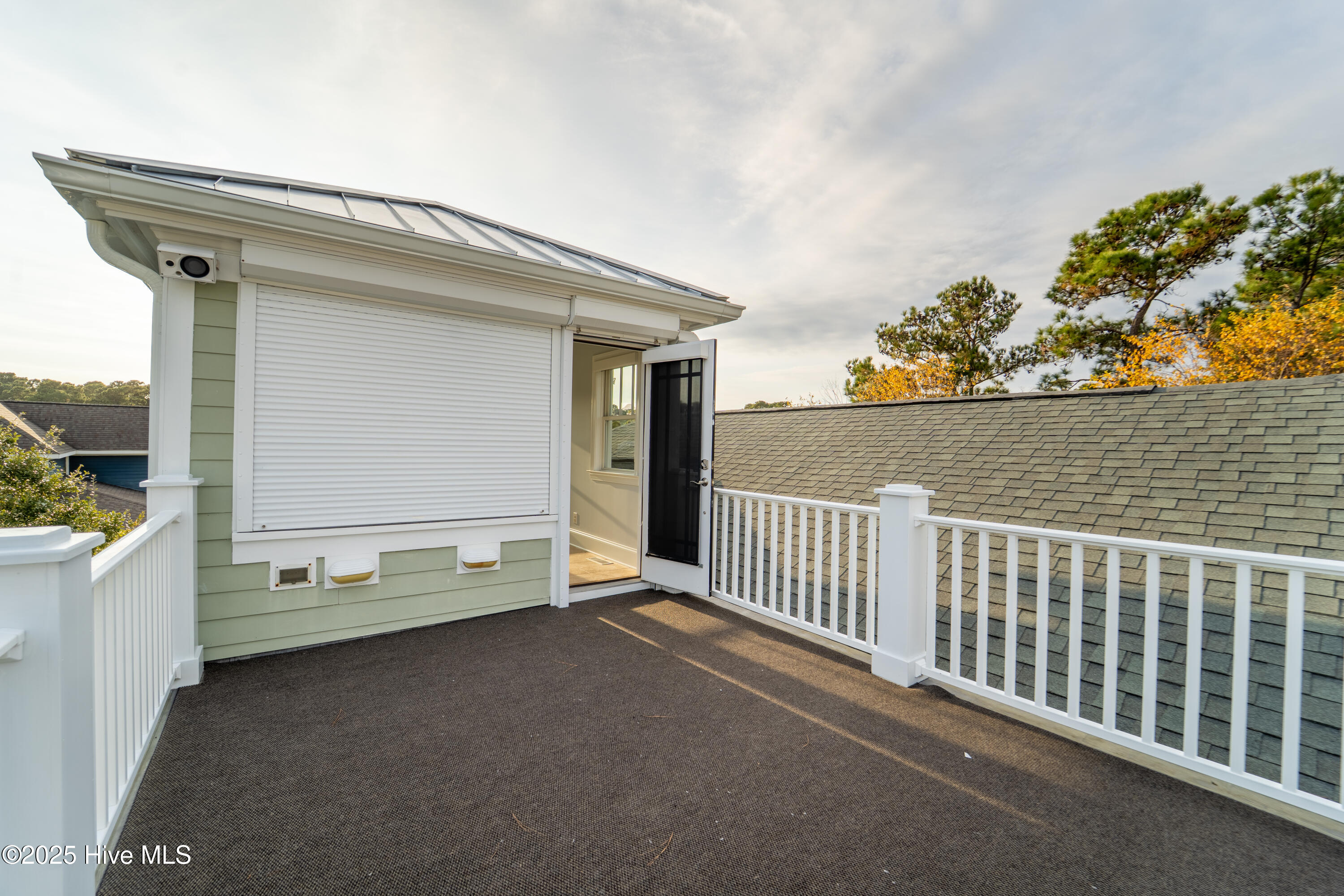 100544642 | Photo 47