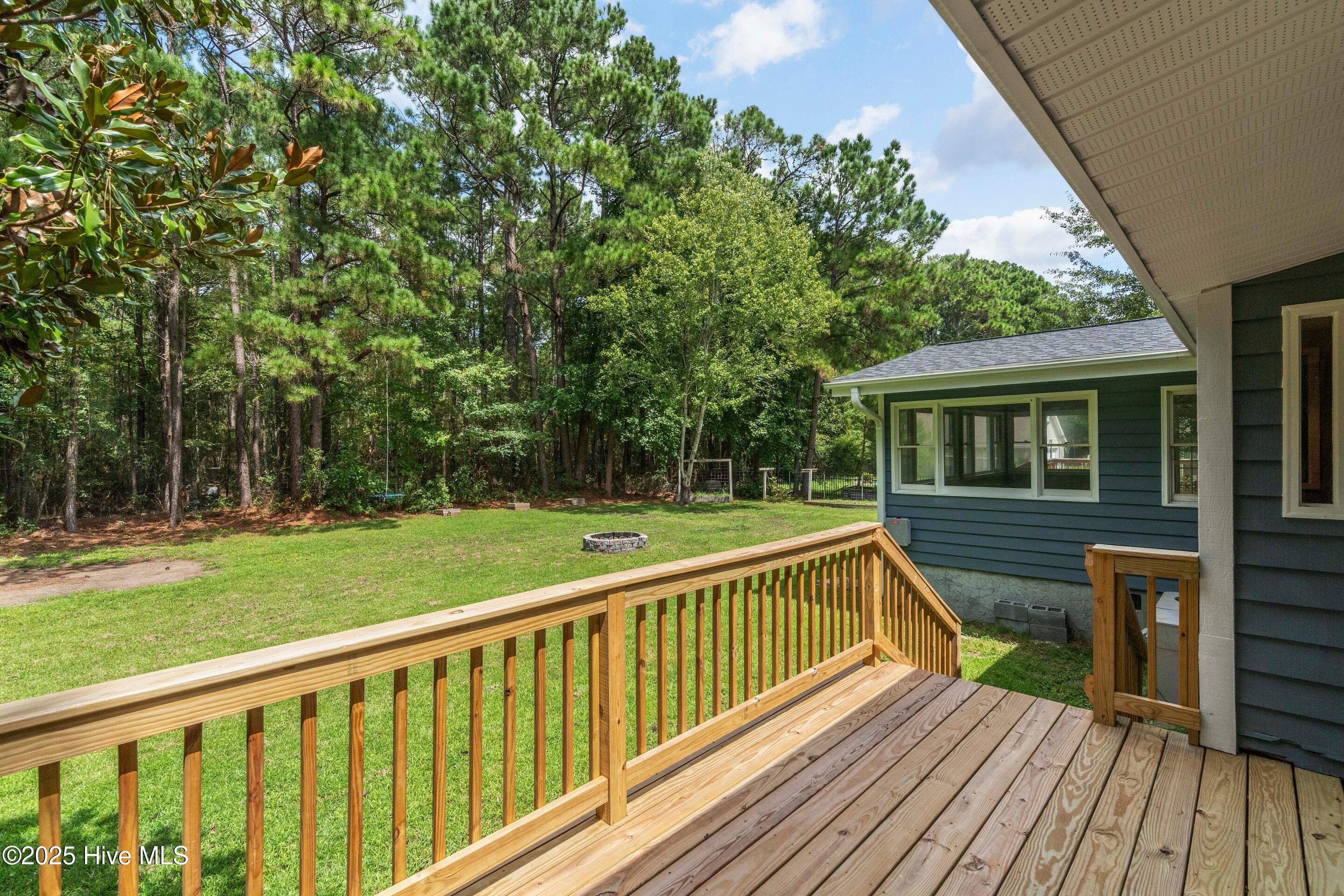 100527267 | Photo 38