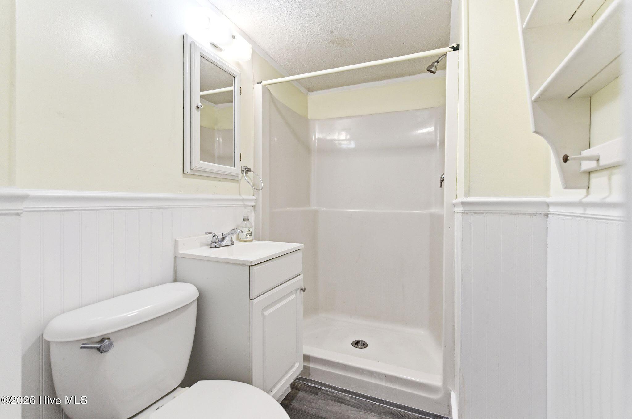 100565757 | Photo 61