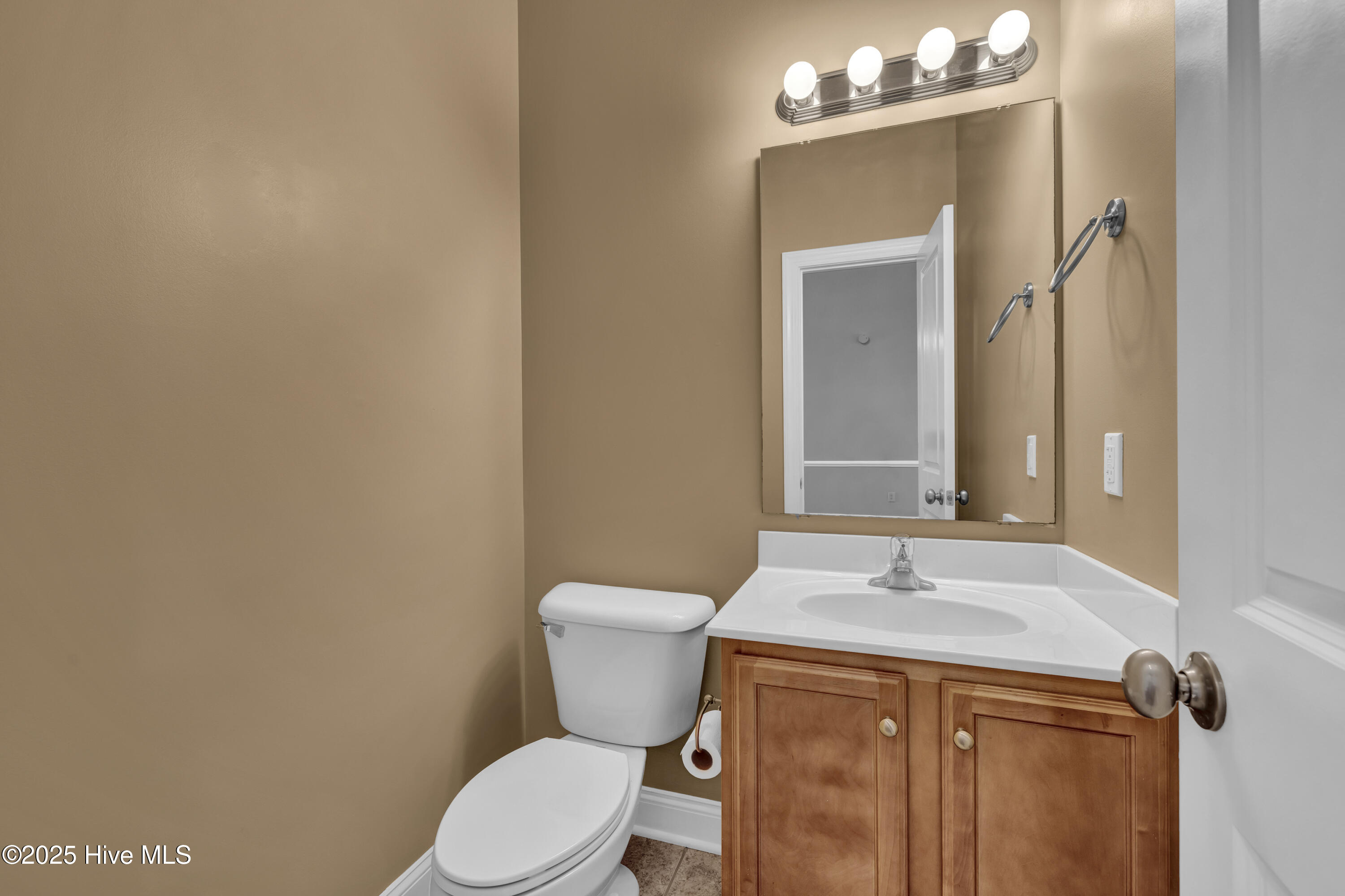 100545653 | Photo 10