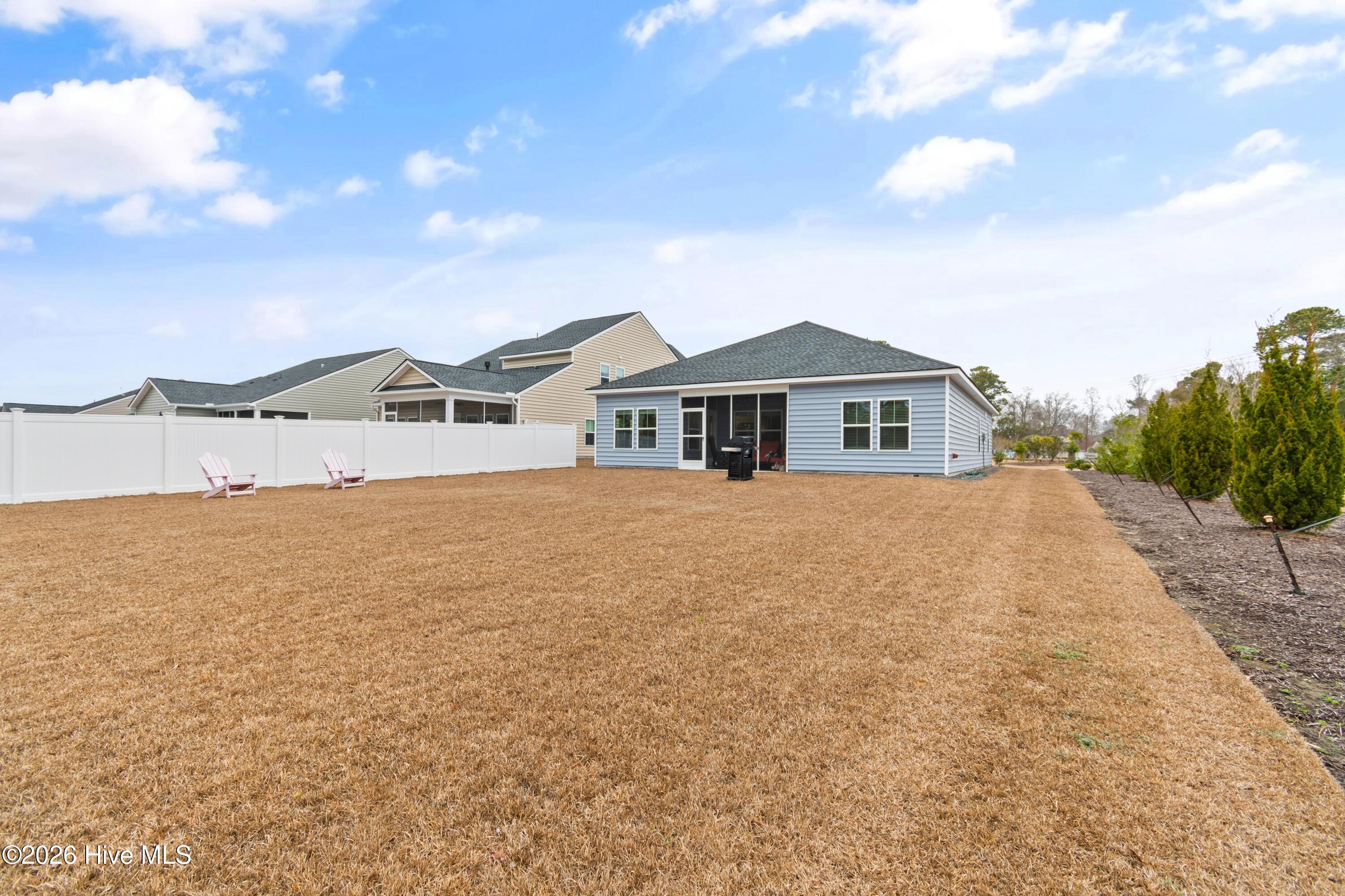 100555665 | Photo 34