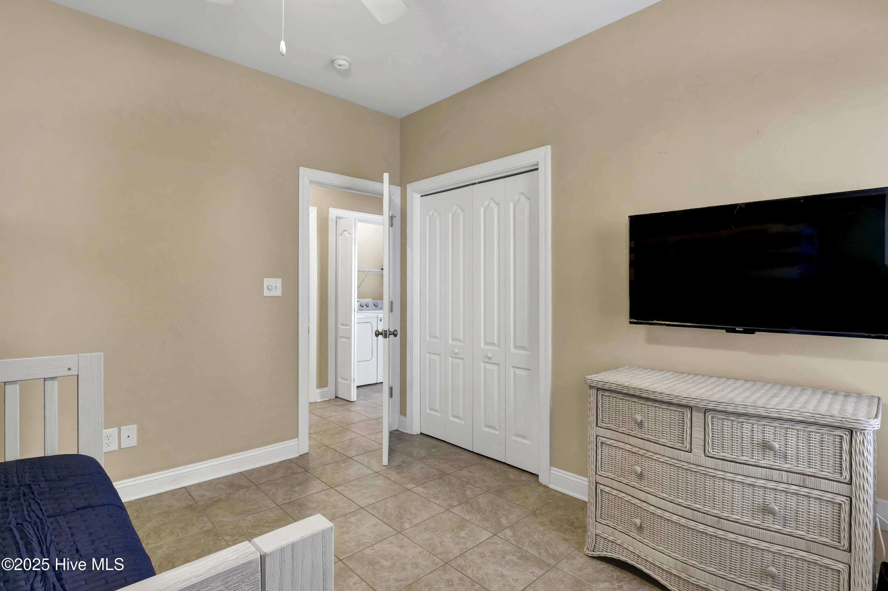 100535272 | Photo 28