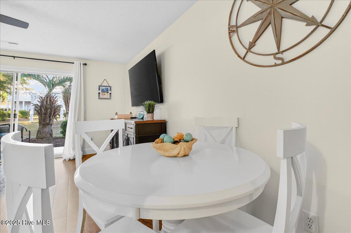 100542994 | Photo 19