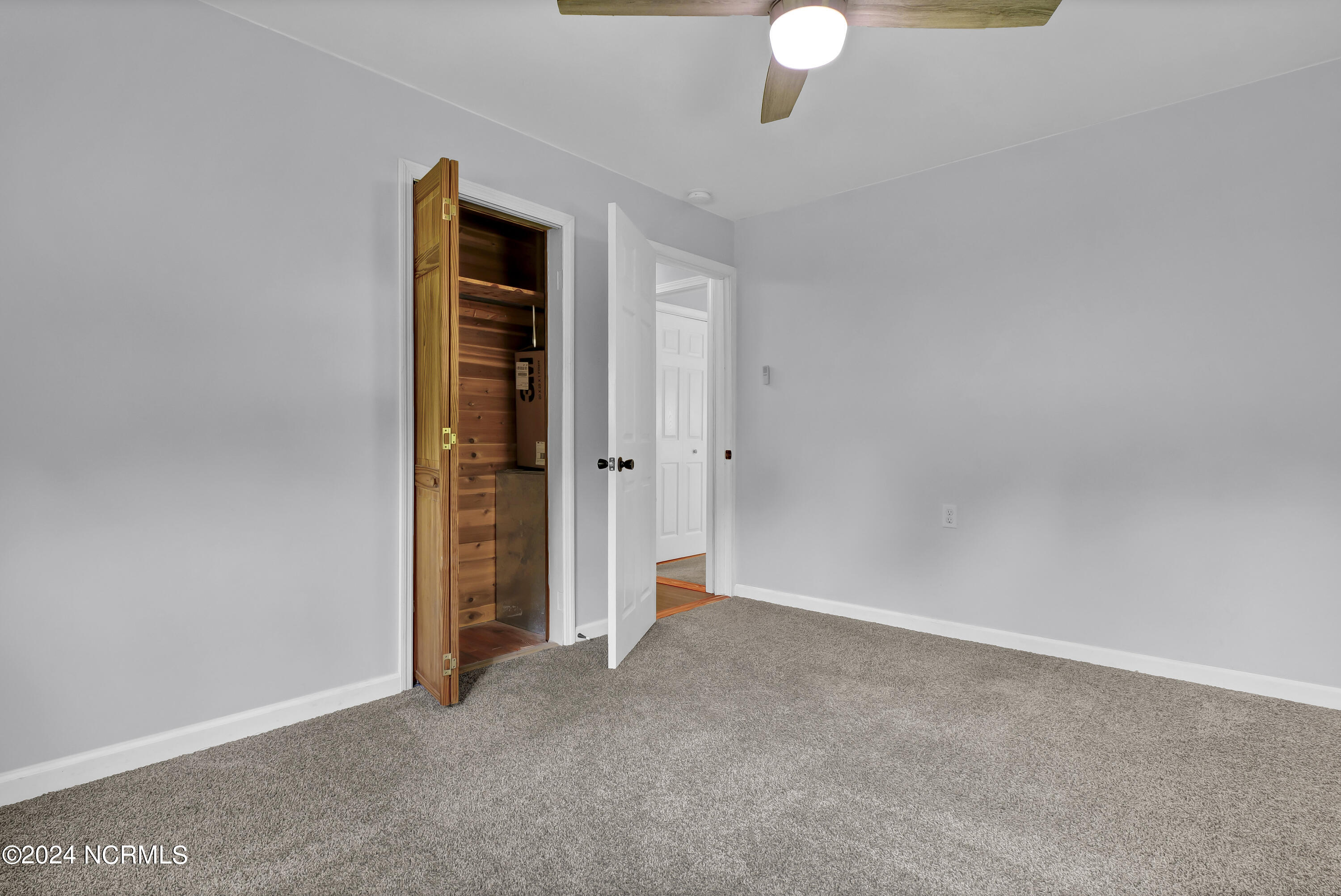 100546361 | Photo 22