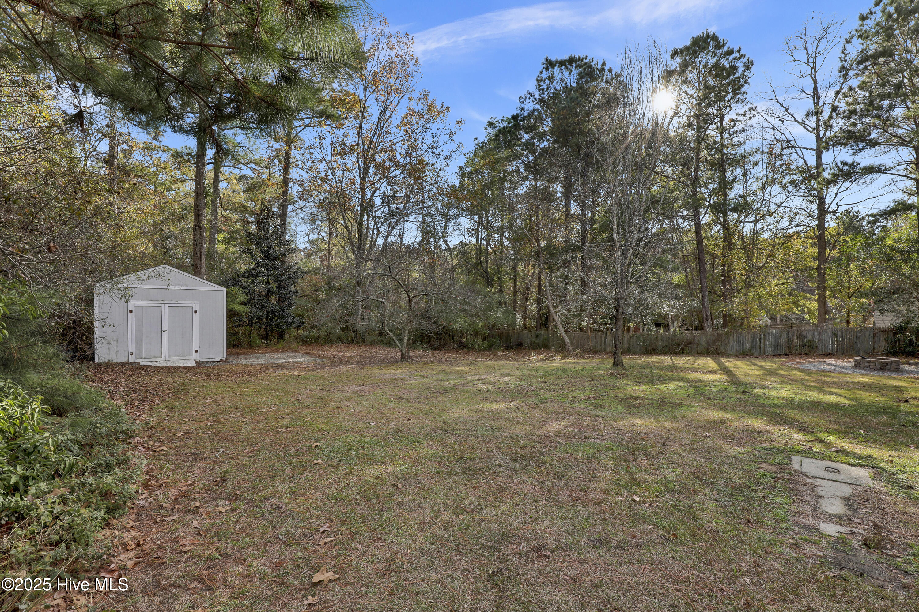 100550693 | Photo 30