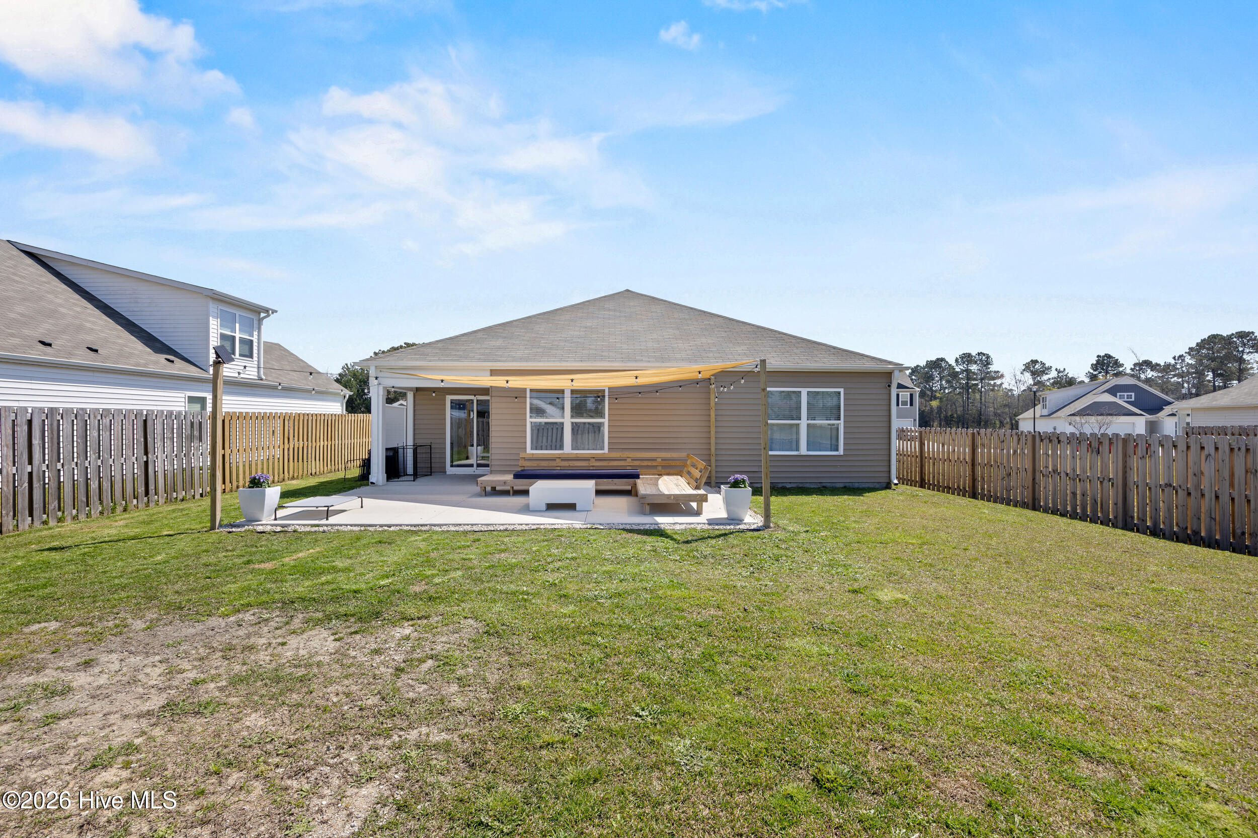 100562687 | Photo 38