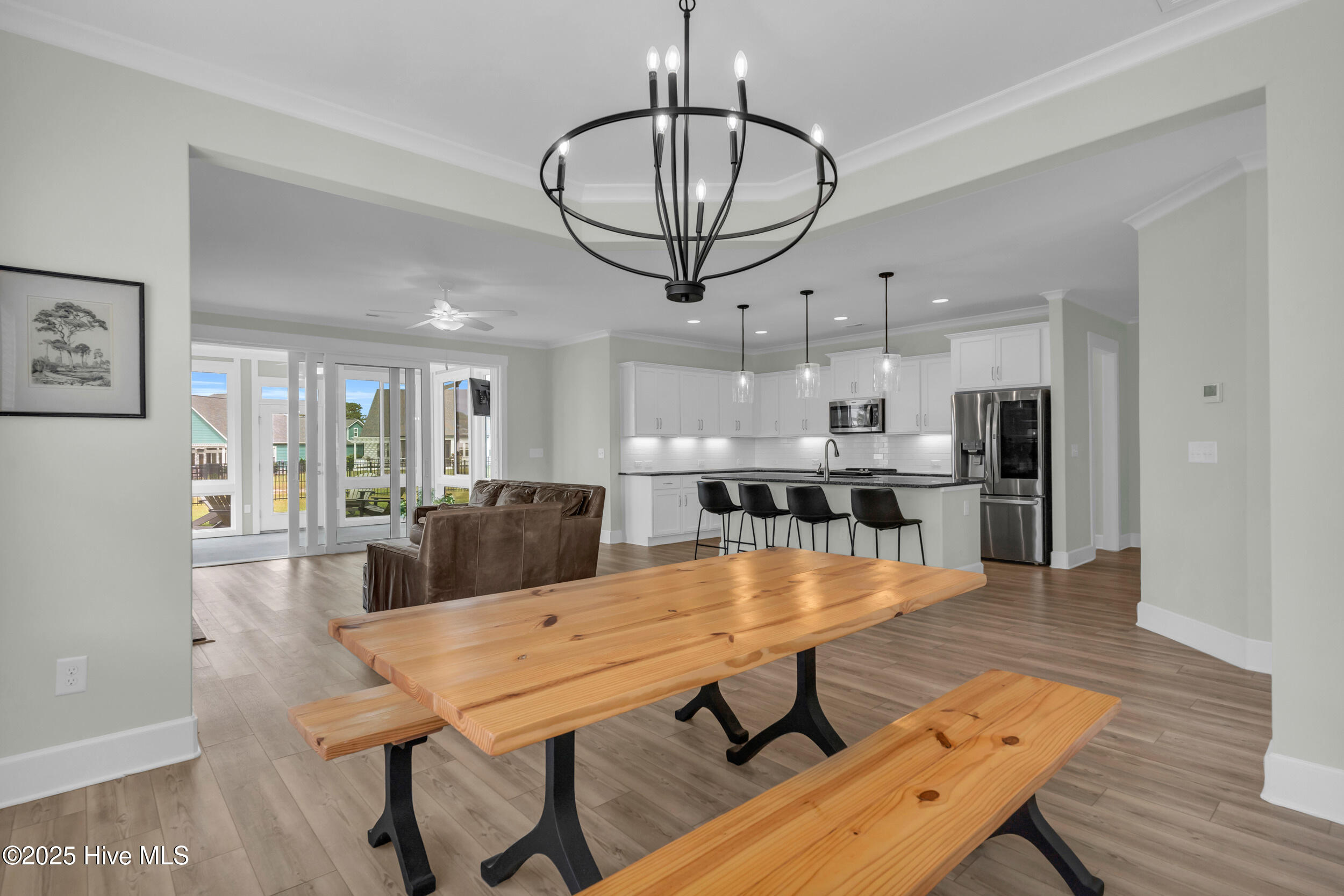 100535335 | Photo 14