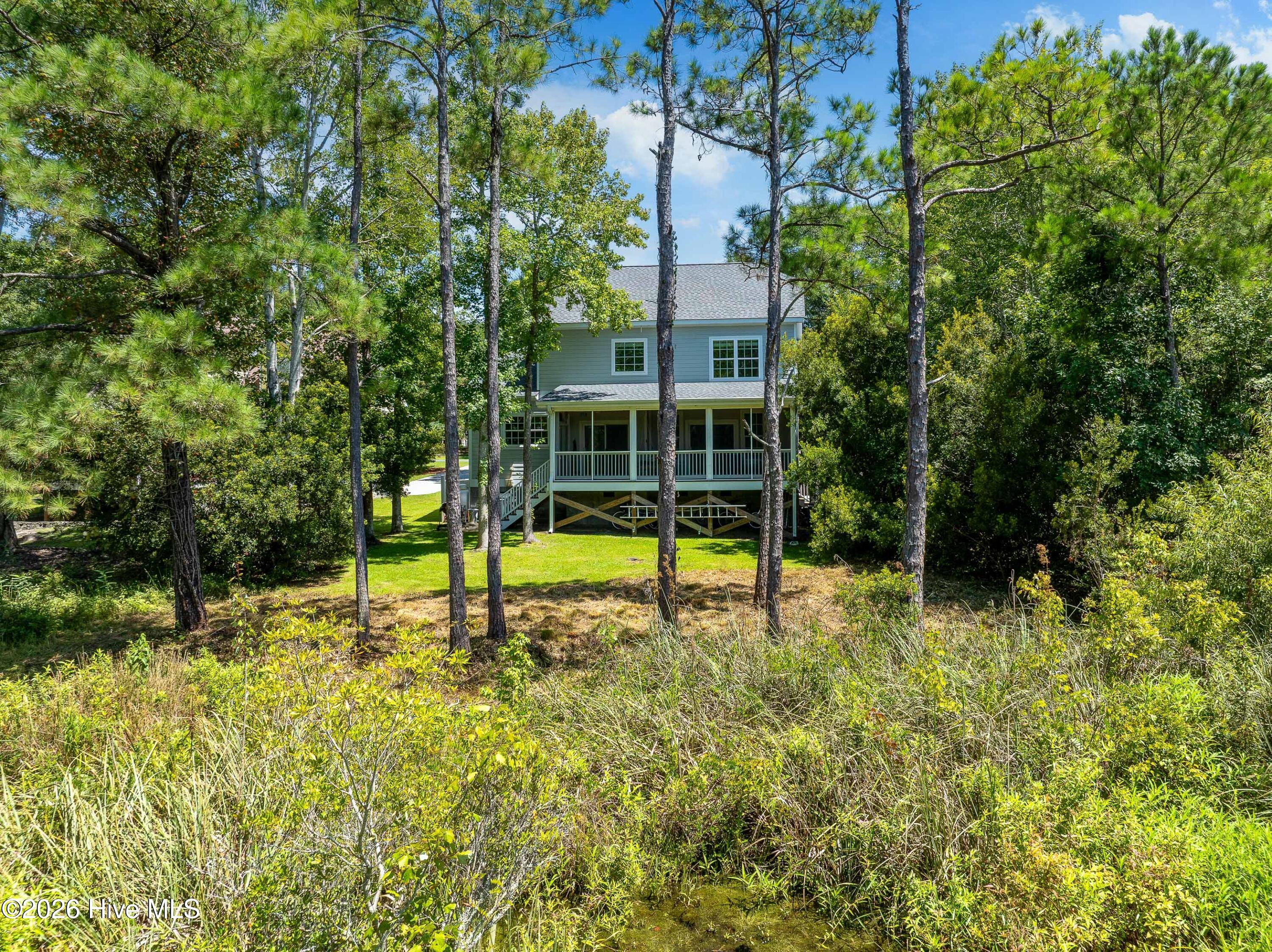 100563119 | Photo 63