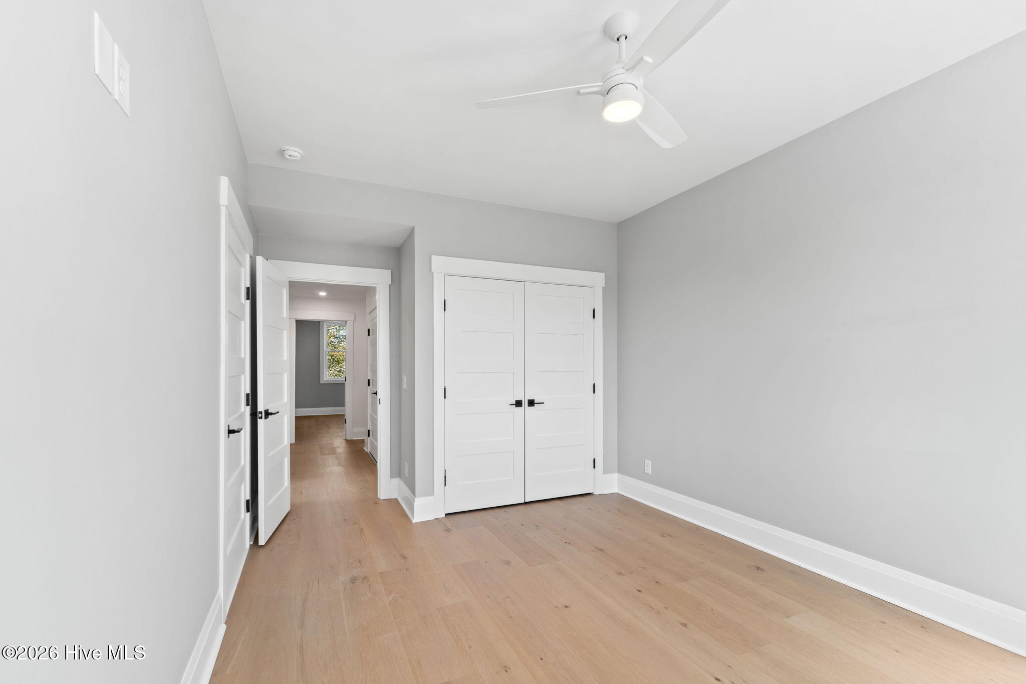 100548911 | Photo 19