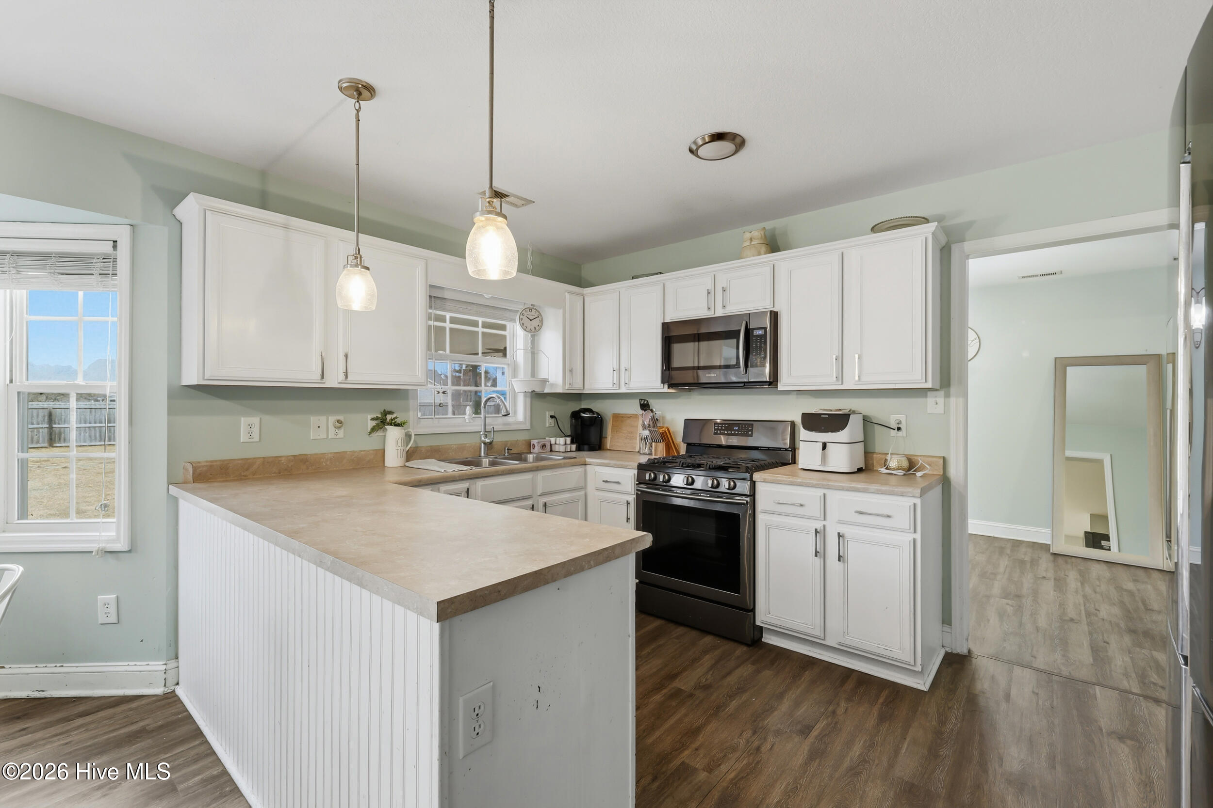 100551243 | Photo 15