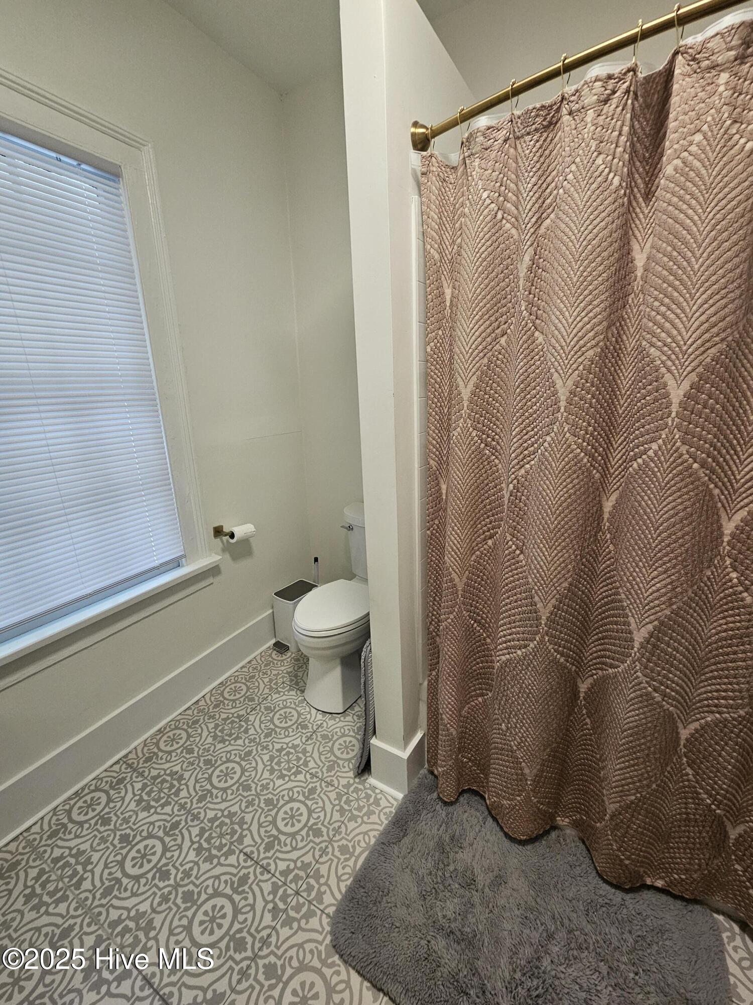 100529607 | Photo 20