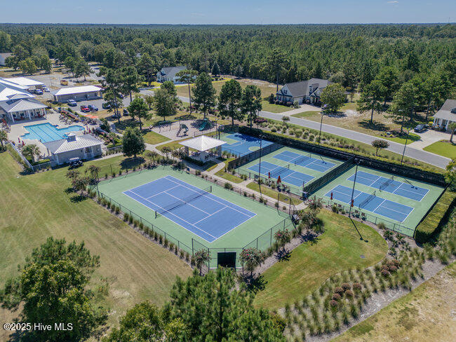 100528964 | Photo 48