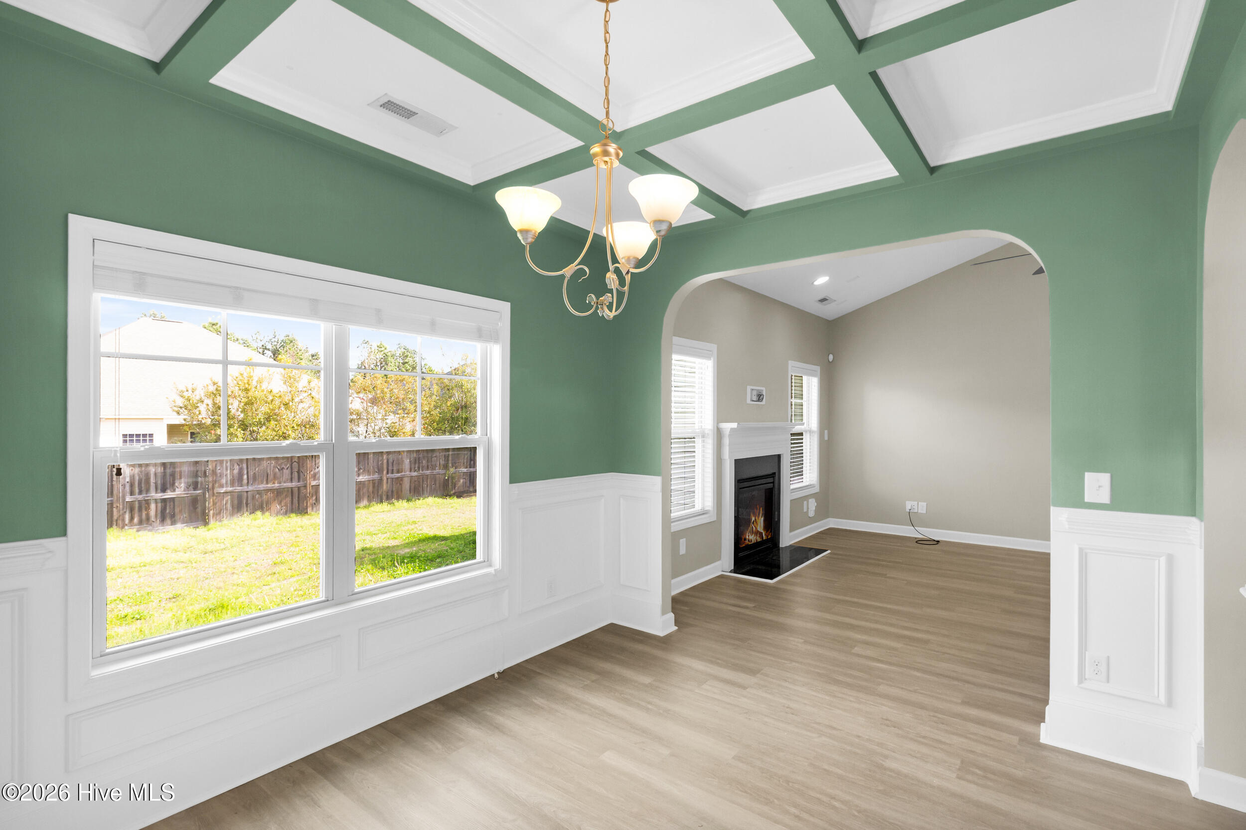 100557134 | Photo 12