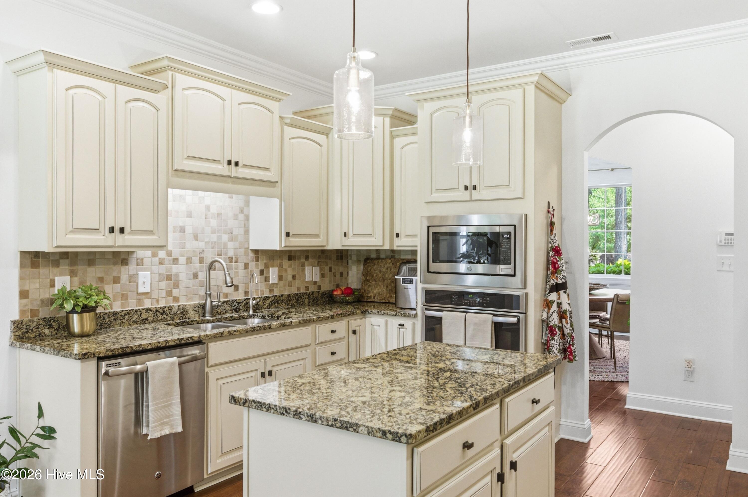 74 Aster Place, Hampstead, NC, 28443