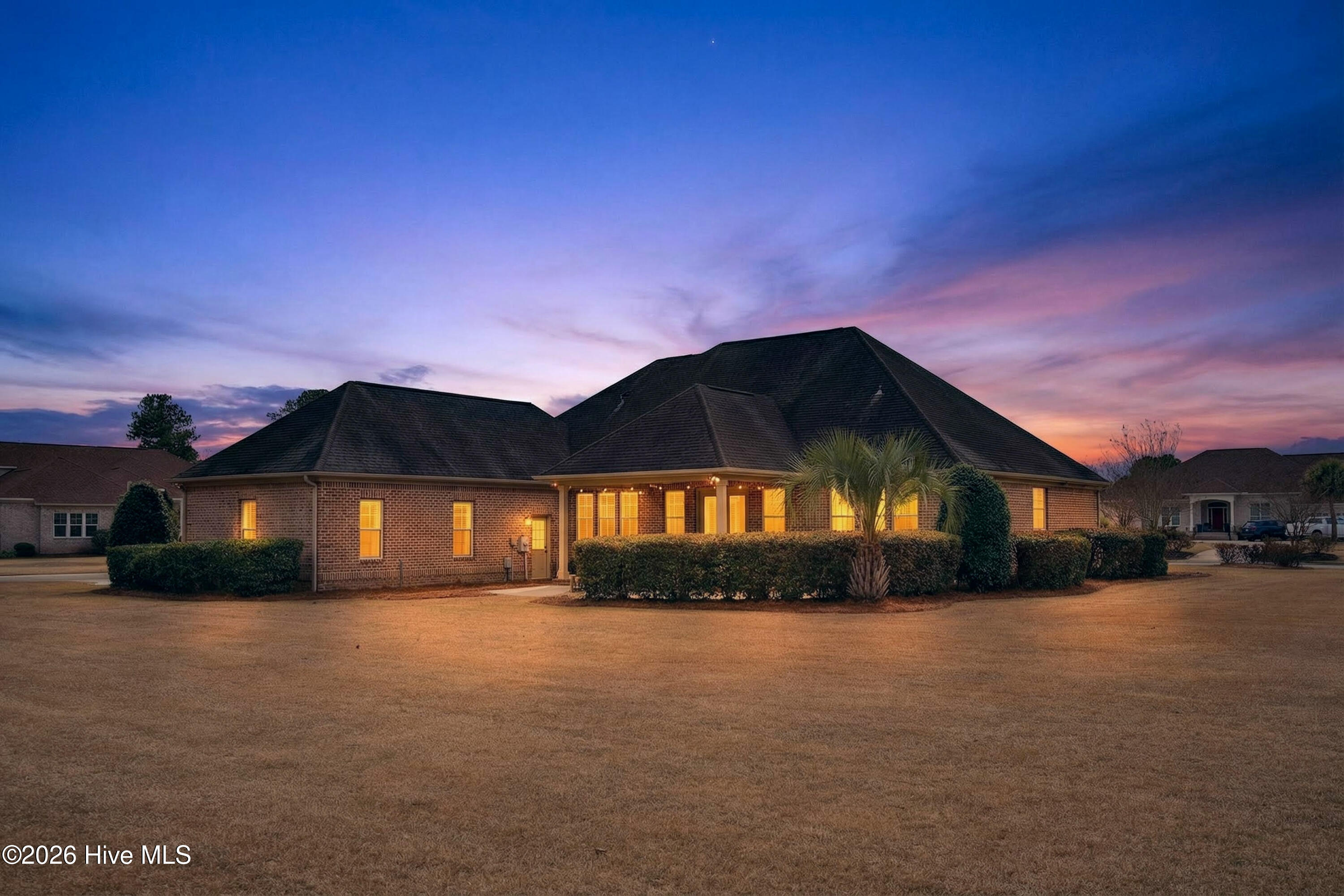 100555783 | Photo 23