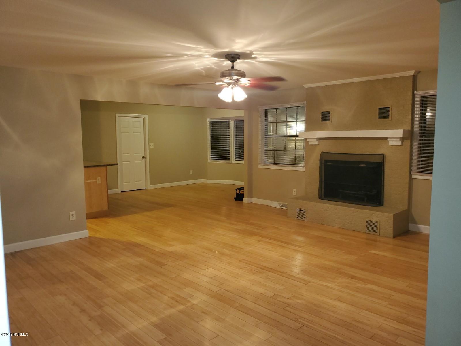 100527470 | Photo 20