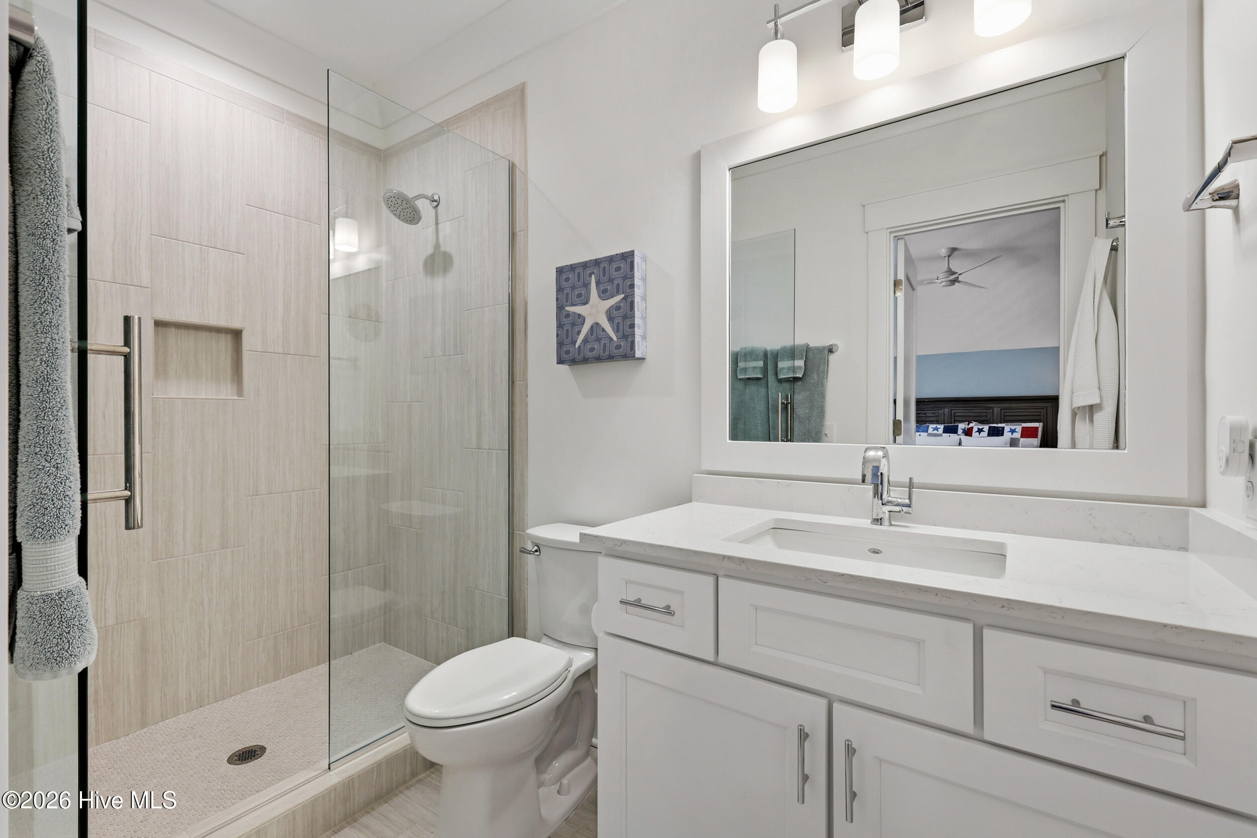 100558657 | Photo 44