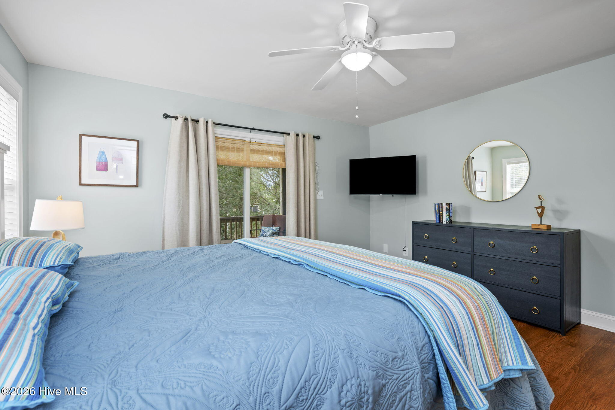 100557272 | Photo 48