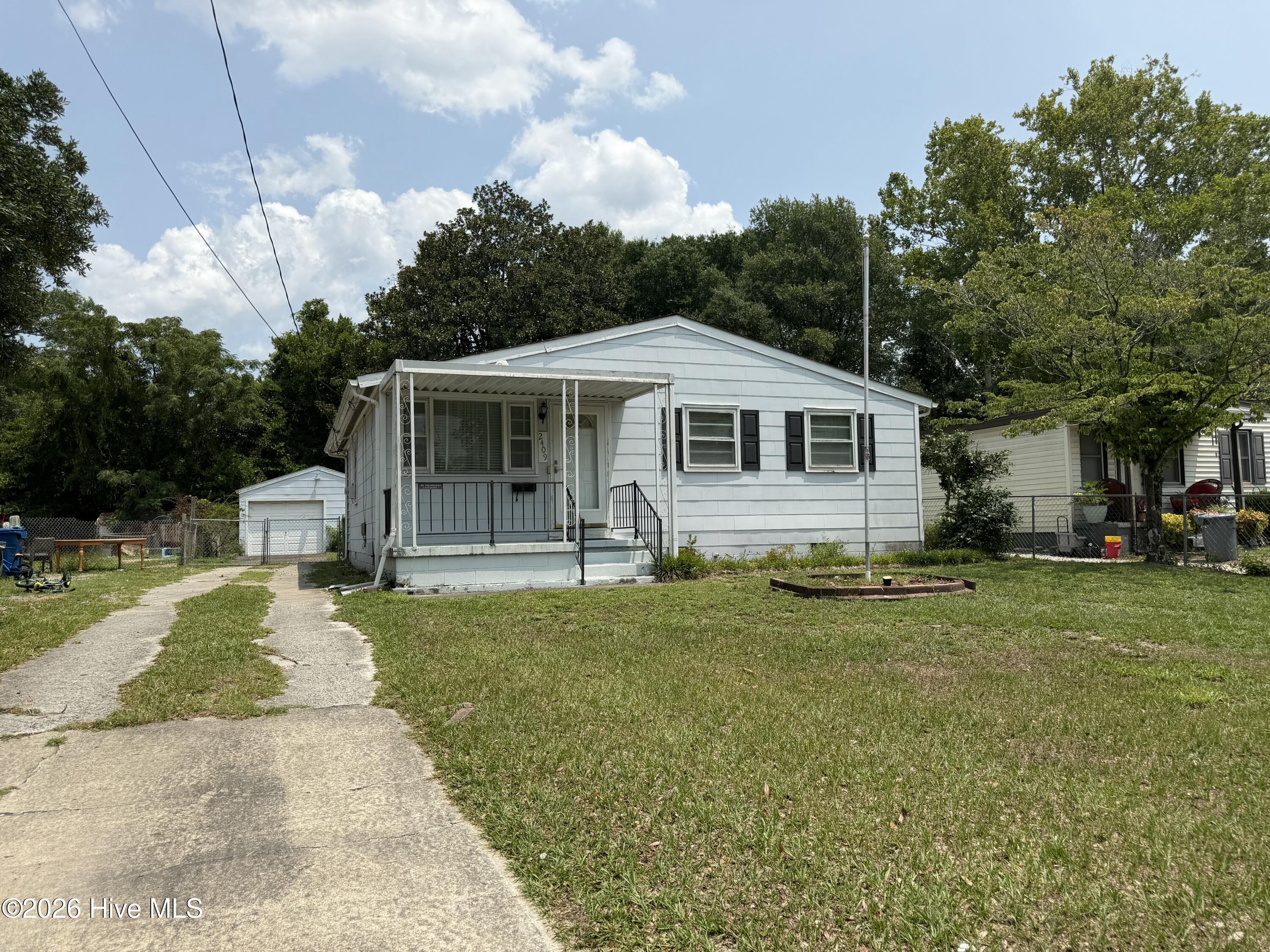 Exterior photo of 2409 Louisiana Street, Wilmington, NC 28401. MLS: 100589484