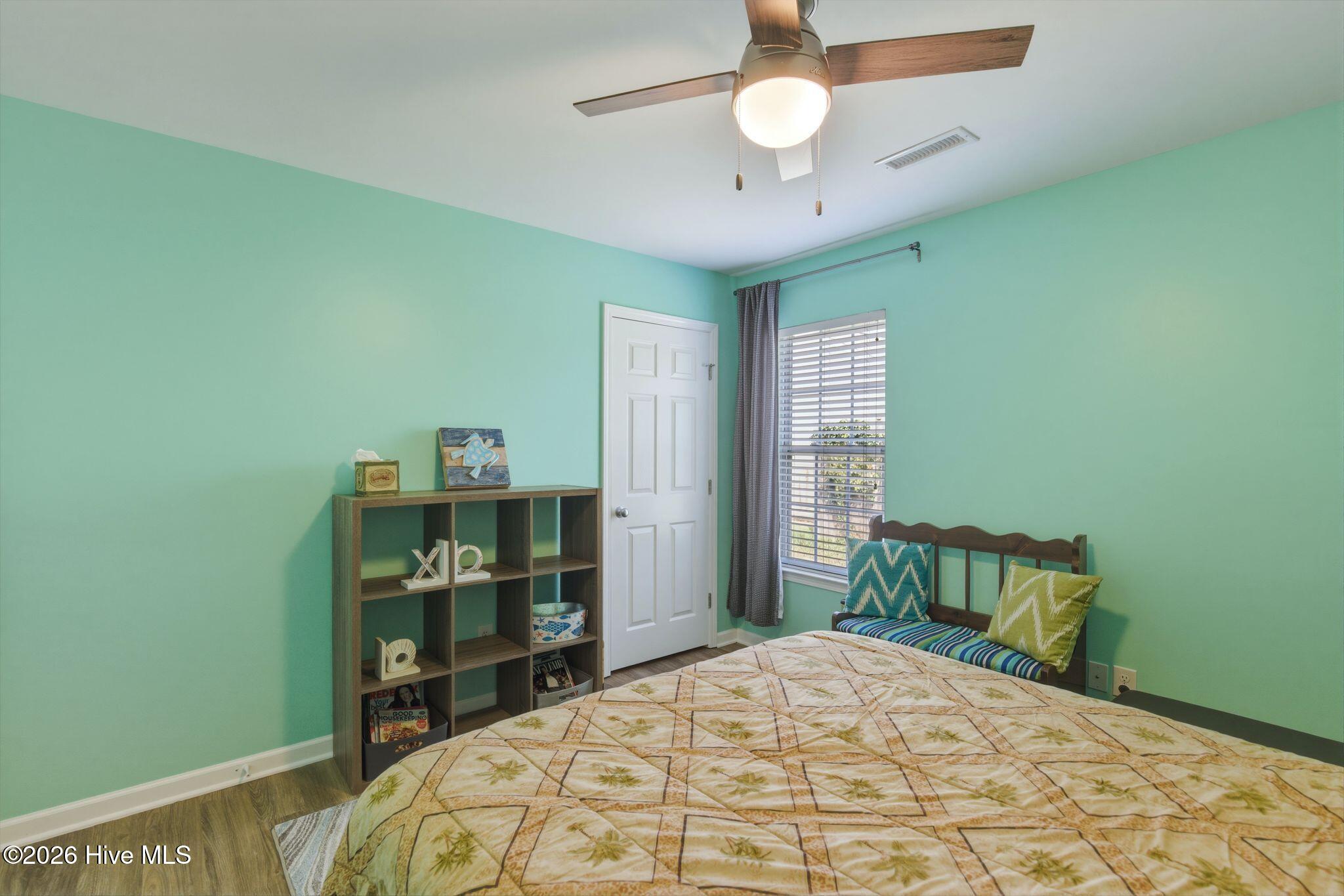 100562686 | Photo 27