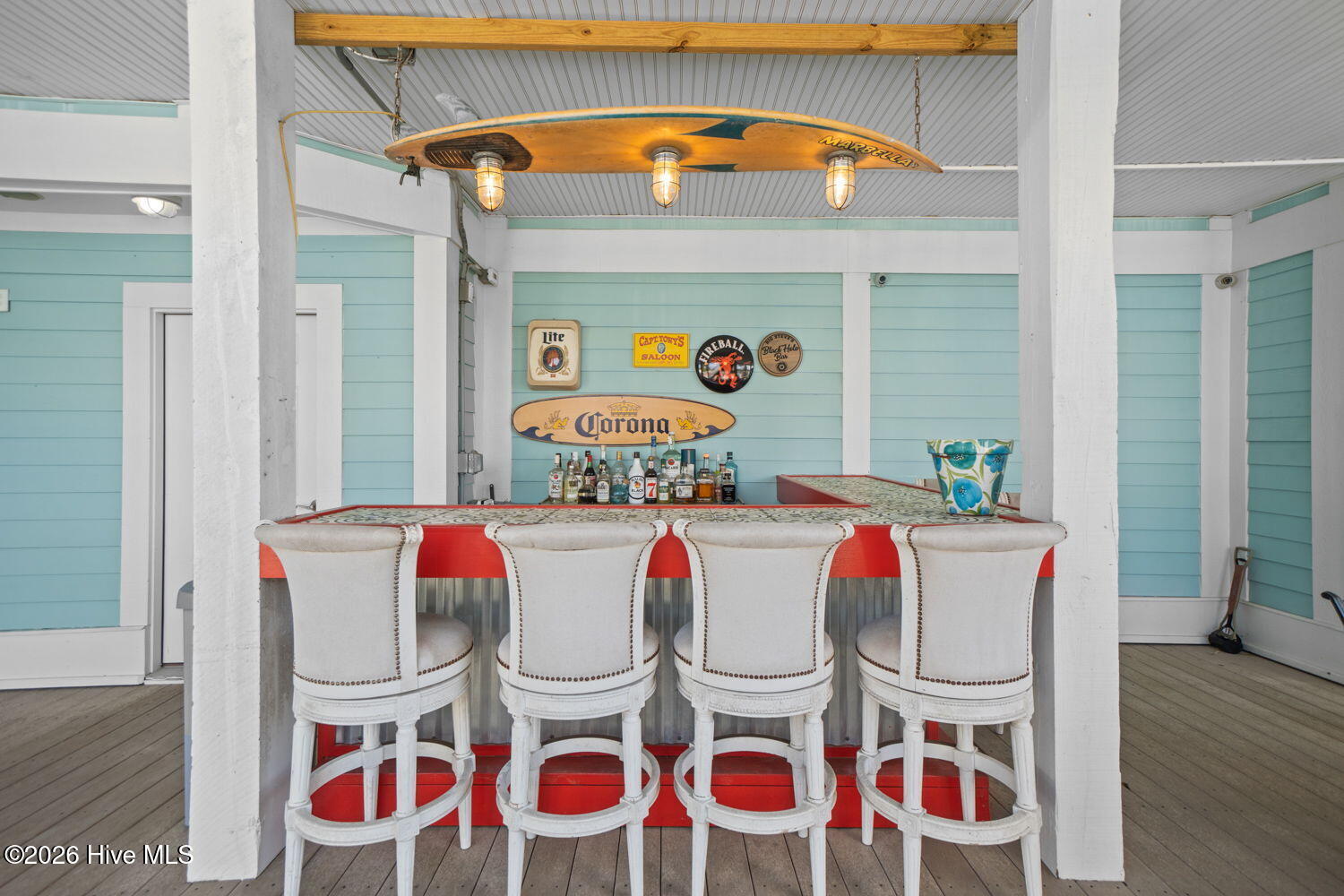 100566570 | Photo 64