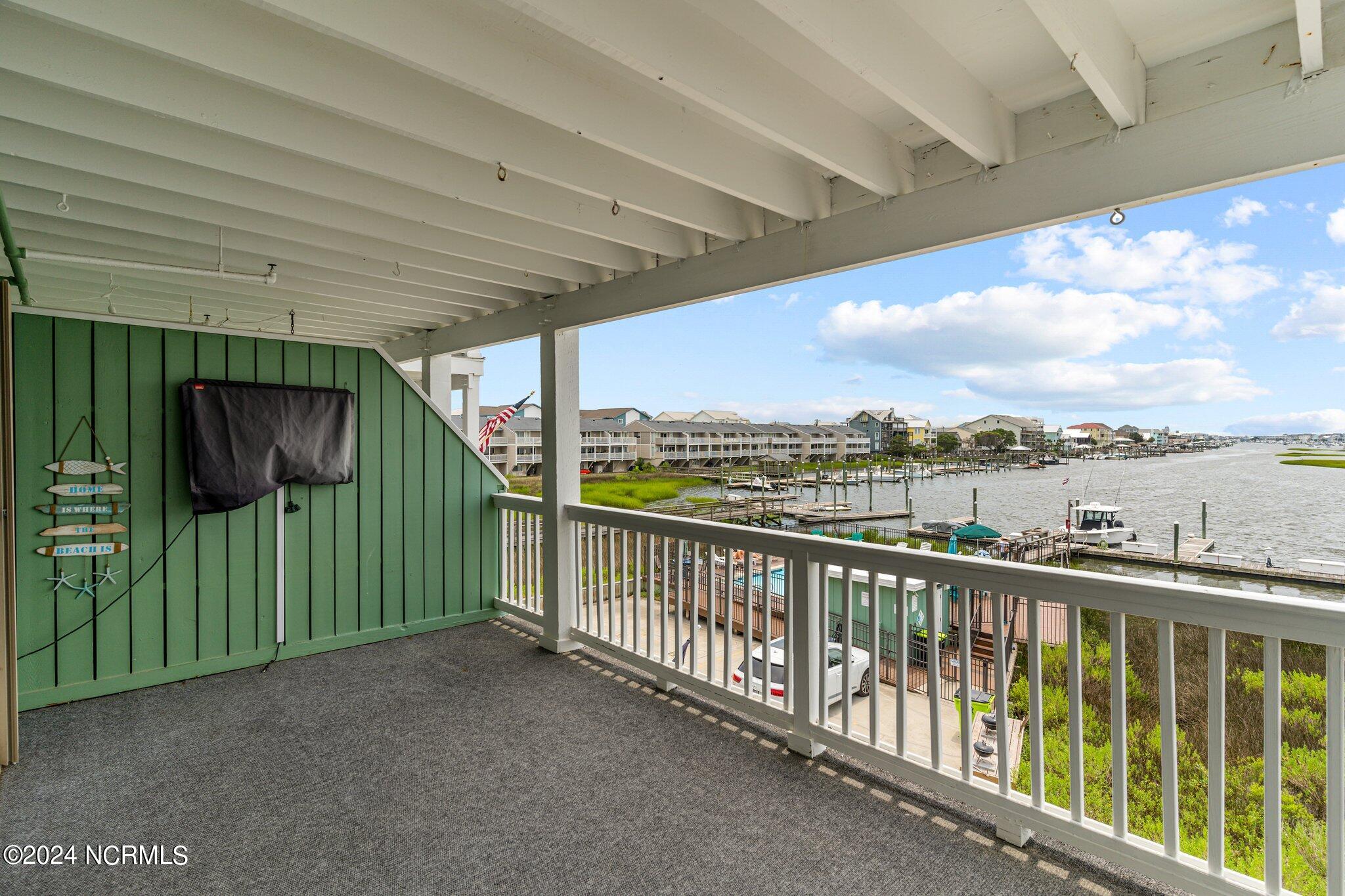 111 Florida Avenue UNIT Apt 10, Carolina Beach, NC, 28428