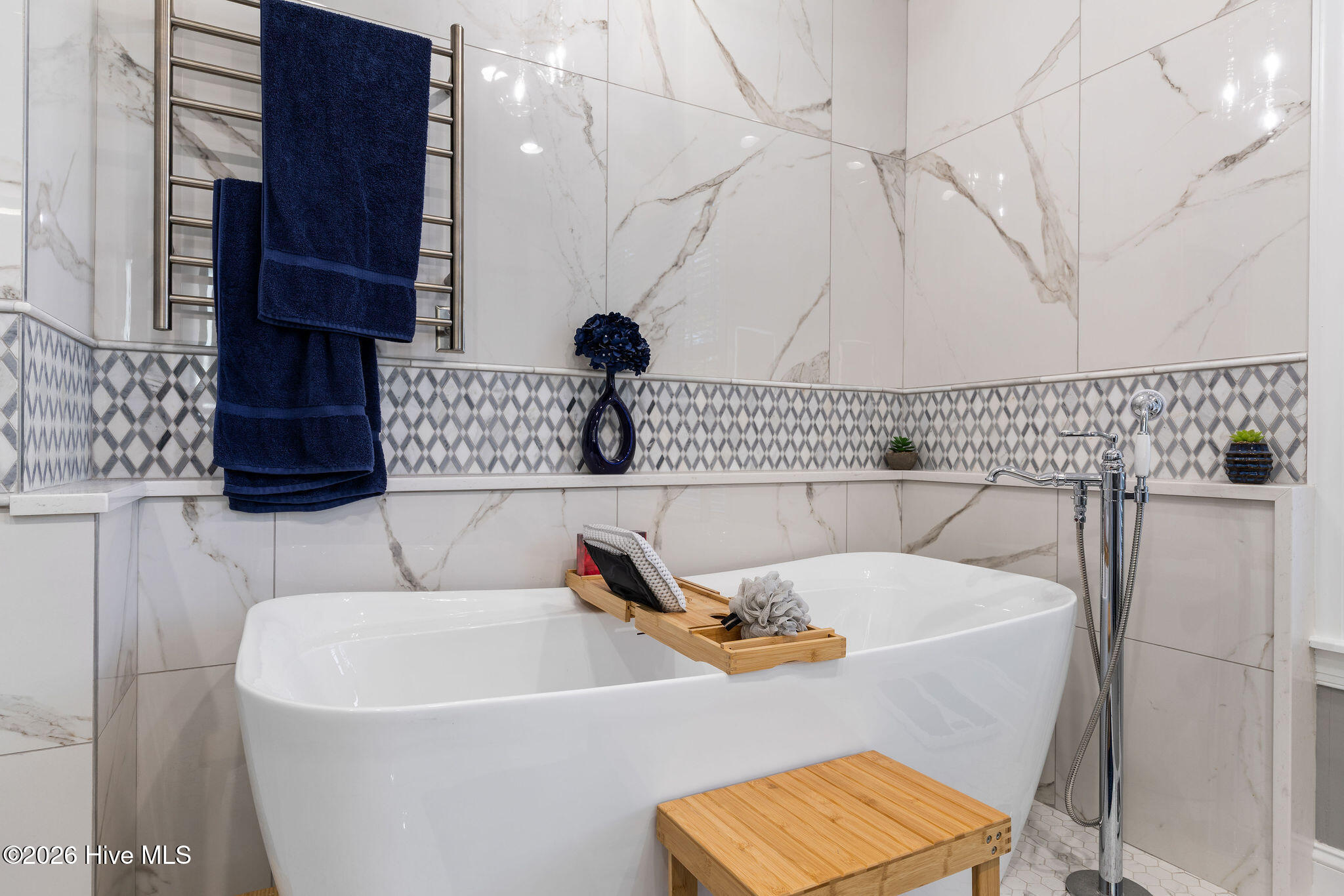 100553597 | Photo 38