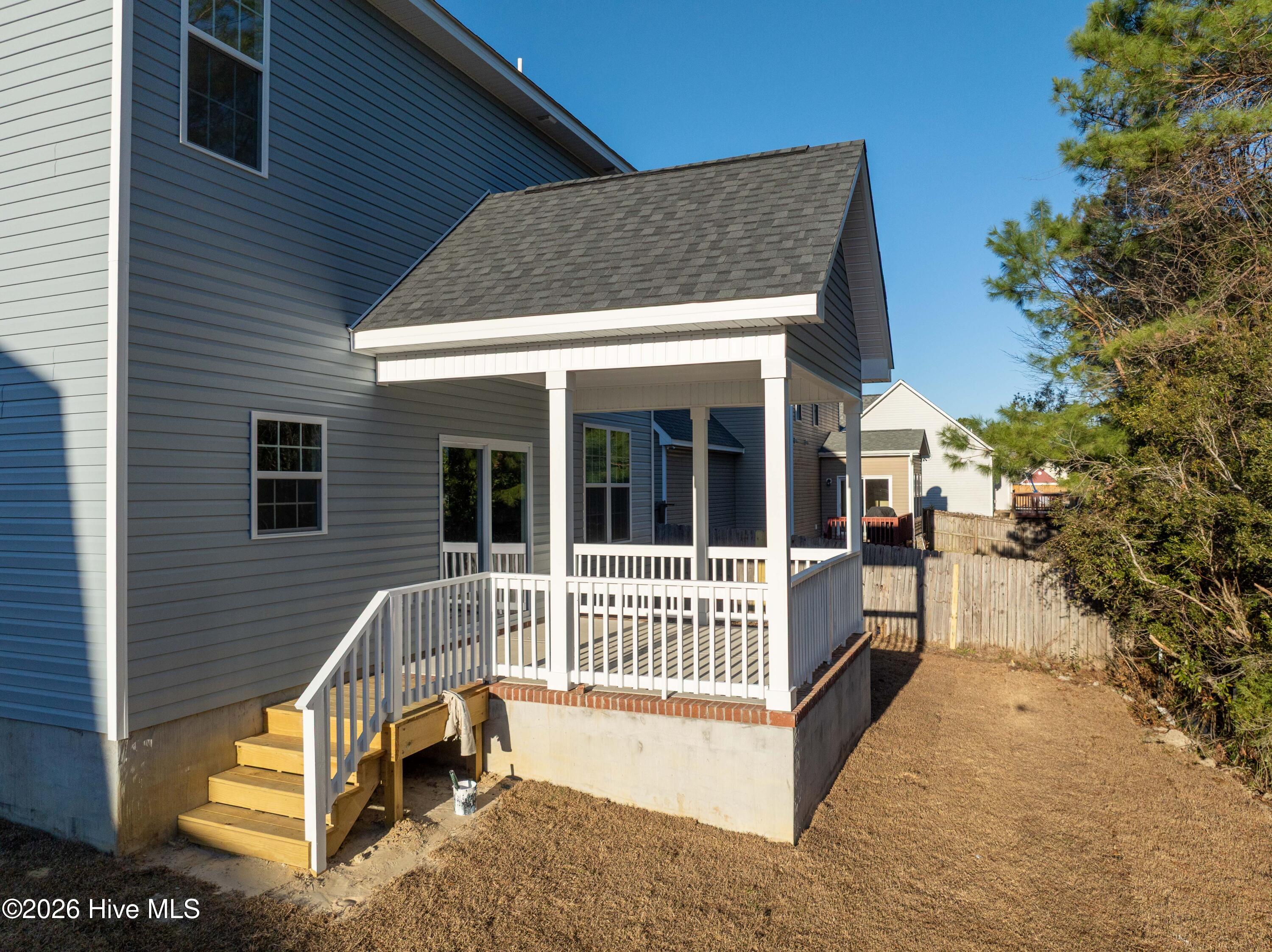 100526863 | Photo 24