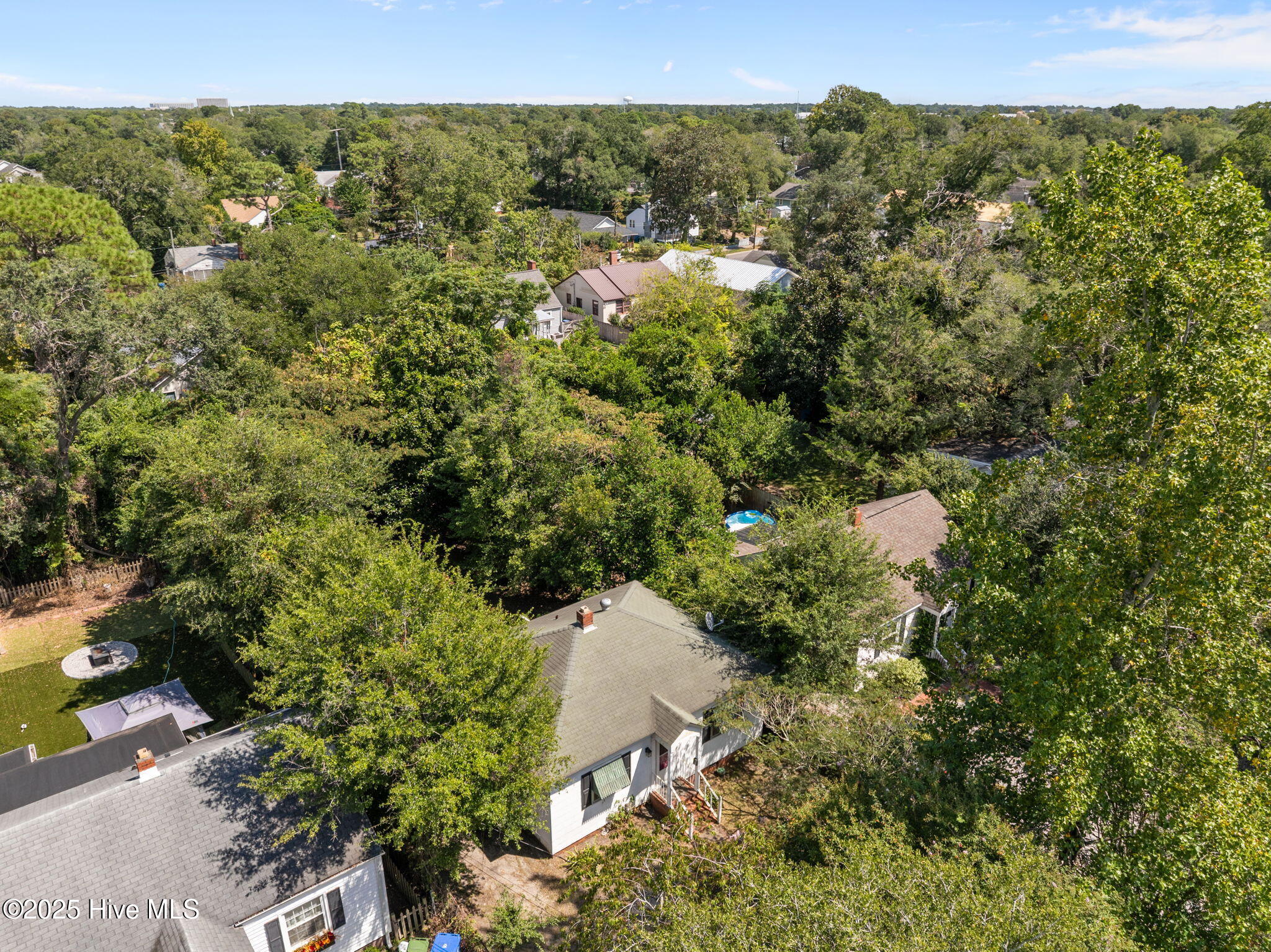 2061 Burnett Boulevard, Wilmington, NC 28401 – photo 12: 12-web-or-mls-DJI_20250905111437_0457_D