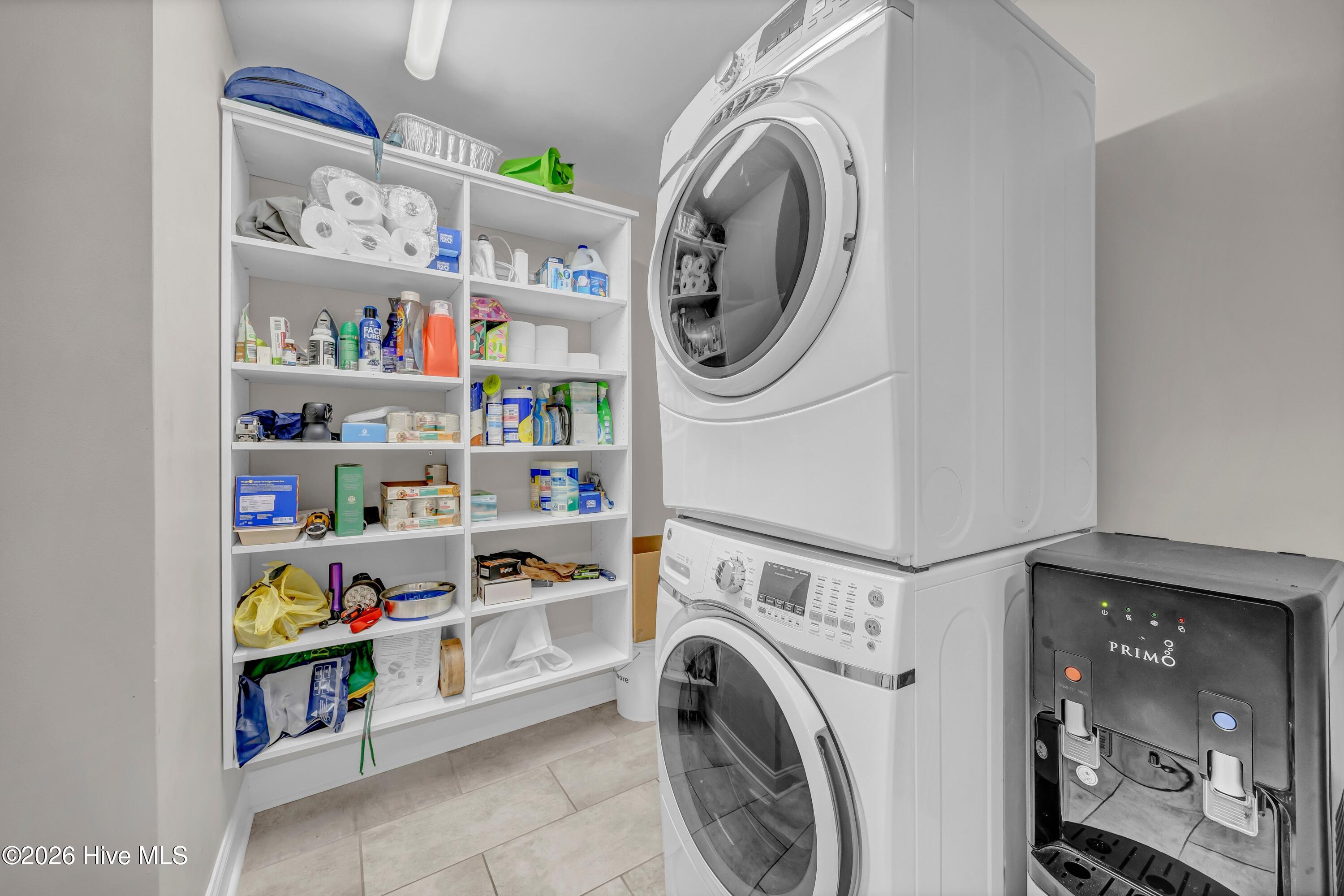 100556399 | Photo 25