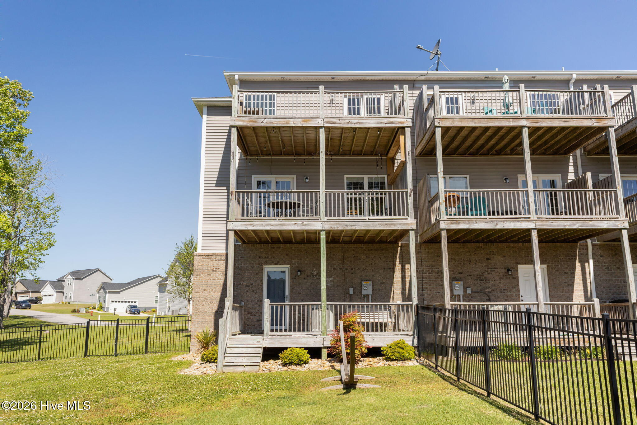 400 Garland Shores Drive,Hubert