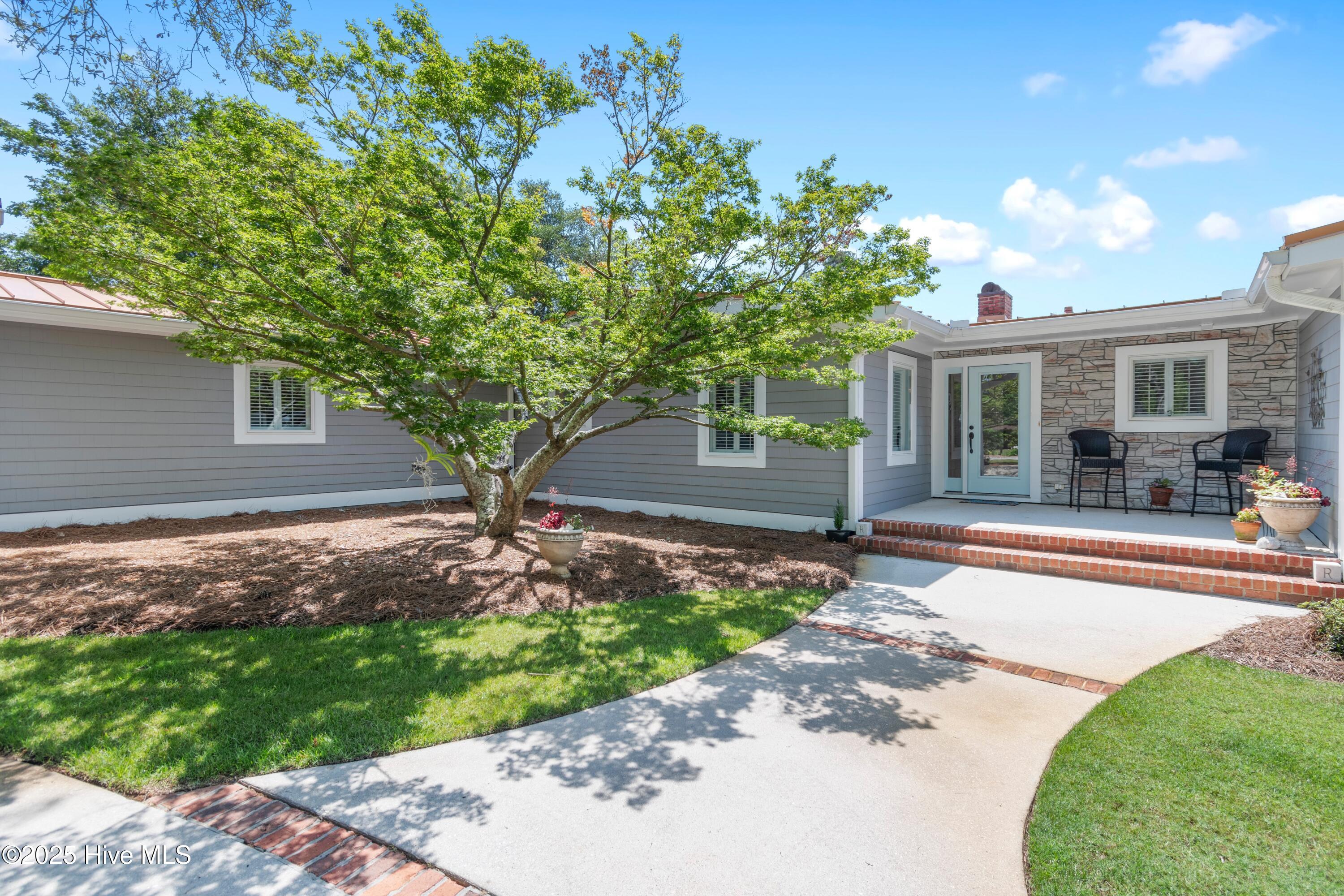 102 River Drive, Southport, NC 28461 – photo 4: 102RiverDr - 6