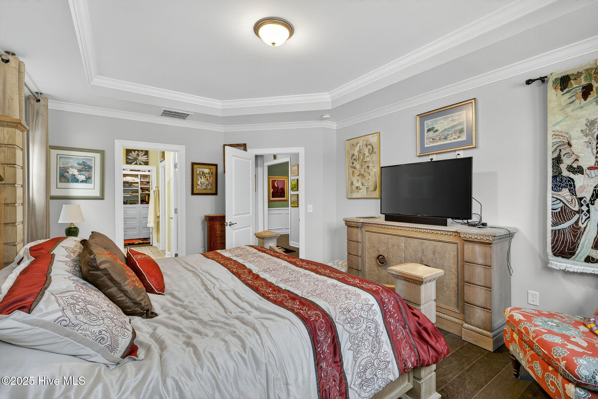 100529833 | Photo 28