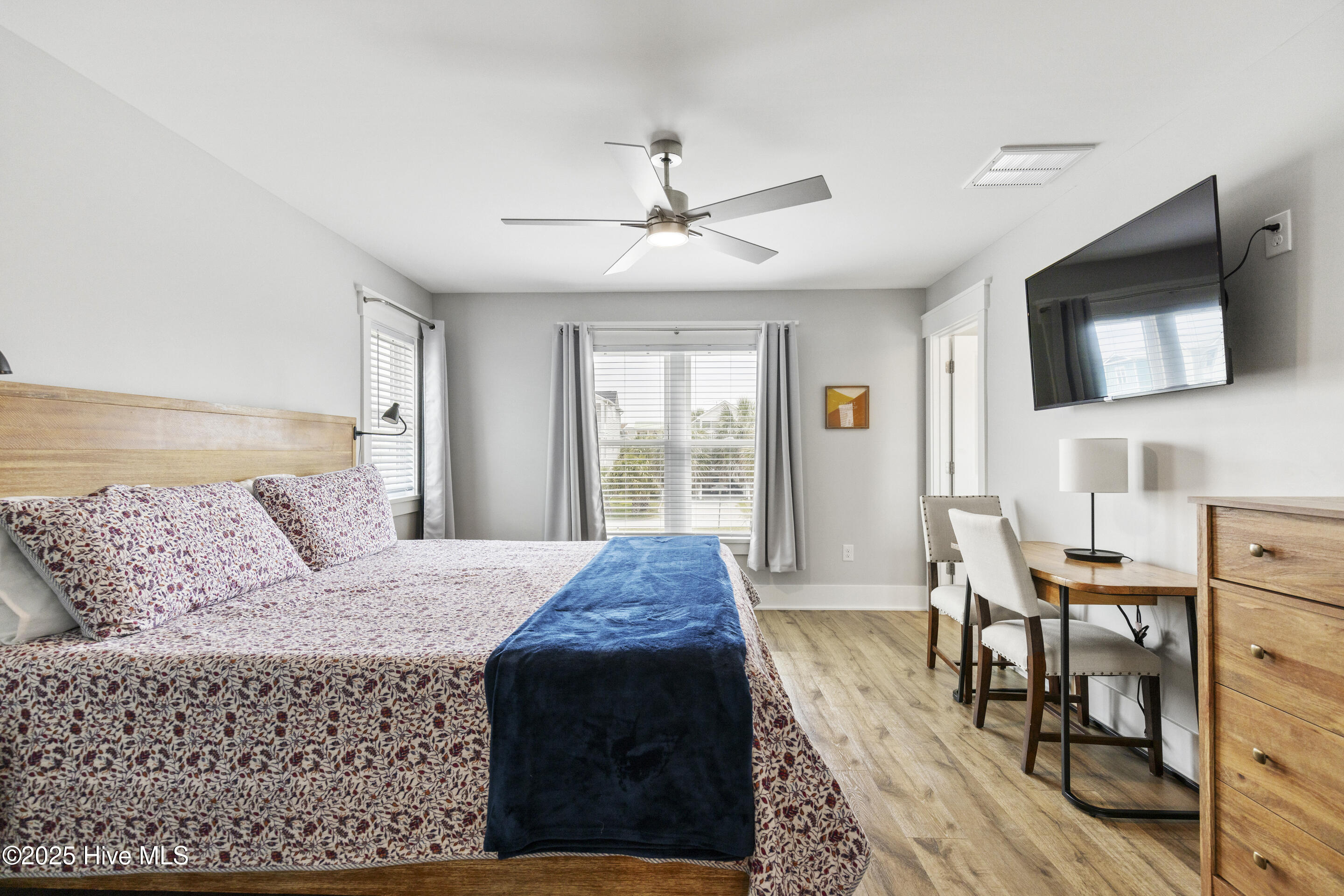 100504726 | Photo 41