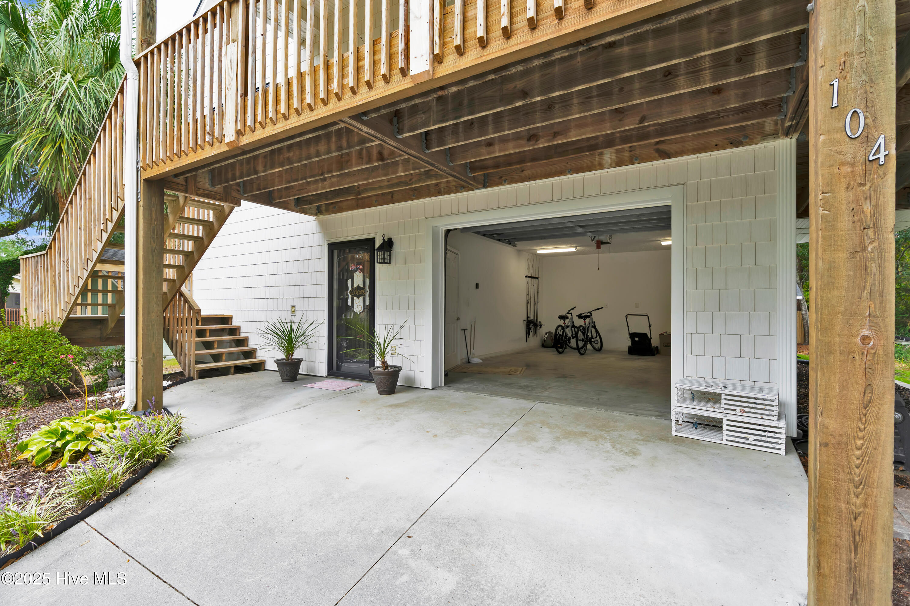 100530554 | Photo 43