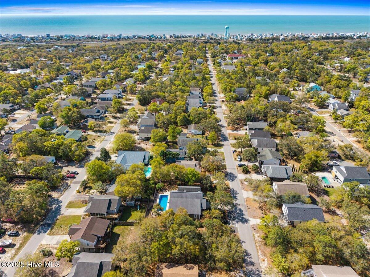 100489301 | Photo 13