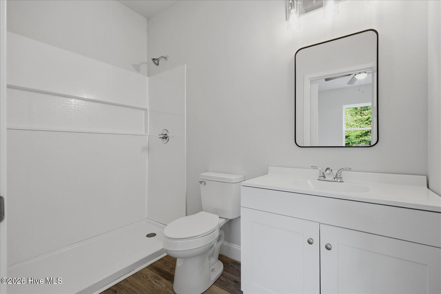 2326 Piney Green Road,Midway Park