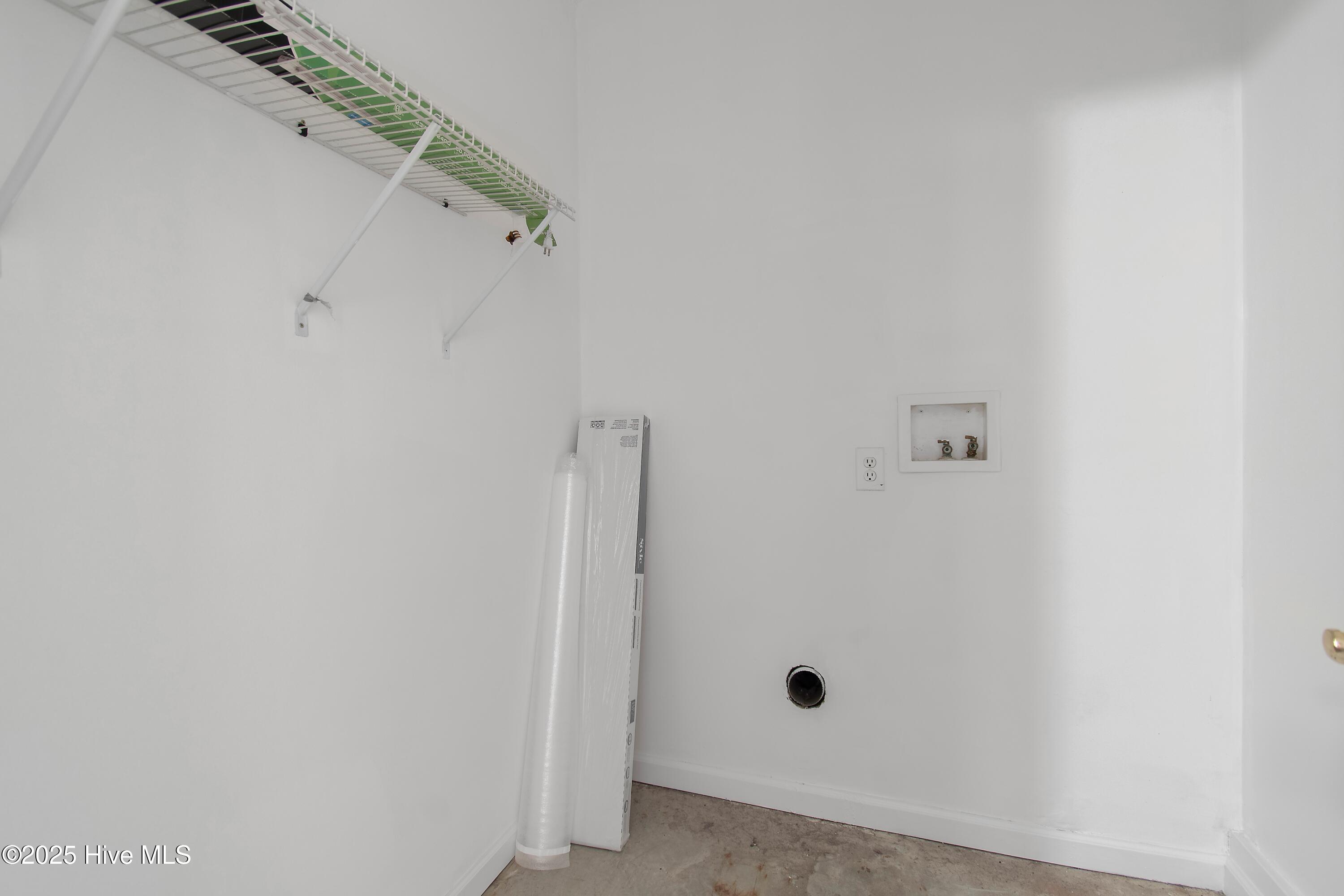 100515628 | Photo 36