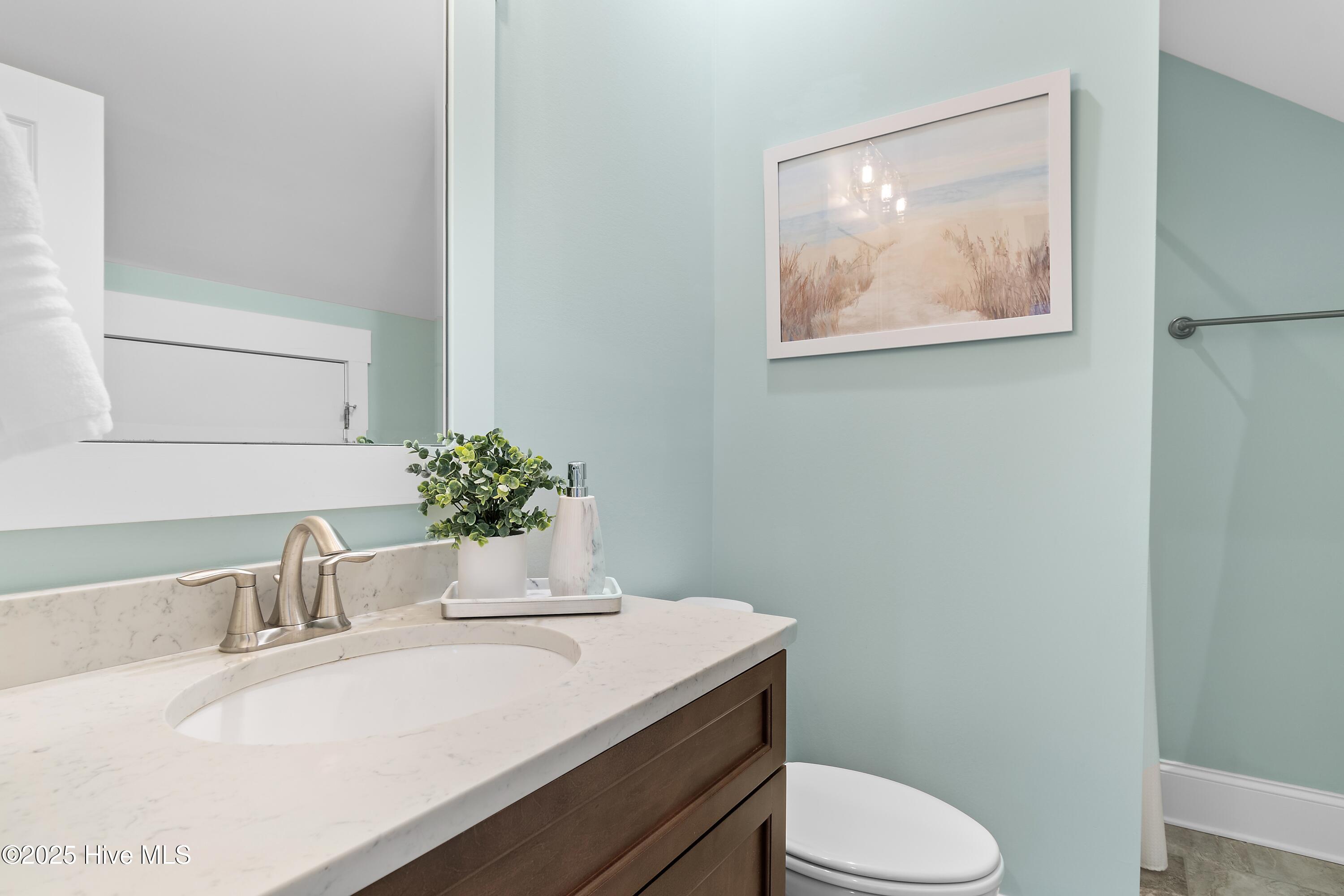 100521650 | Photo 37