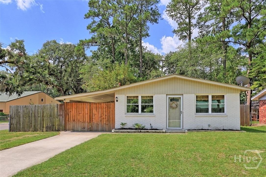 Photo 1 of Single family home for sale at 2332 Bona Bella Ave, Savannah, GA 31406 | MLS# SA360158 | Listing updated on 2026-09-23