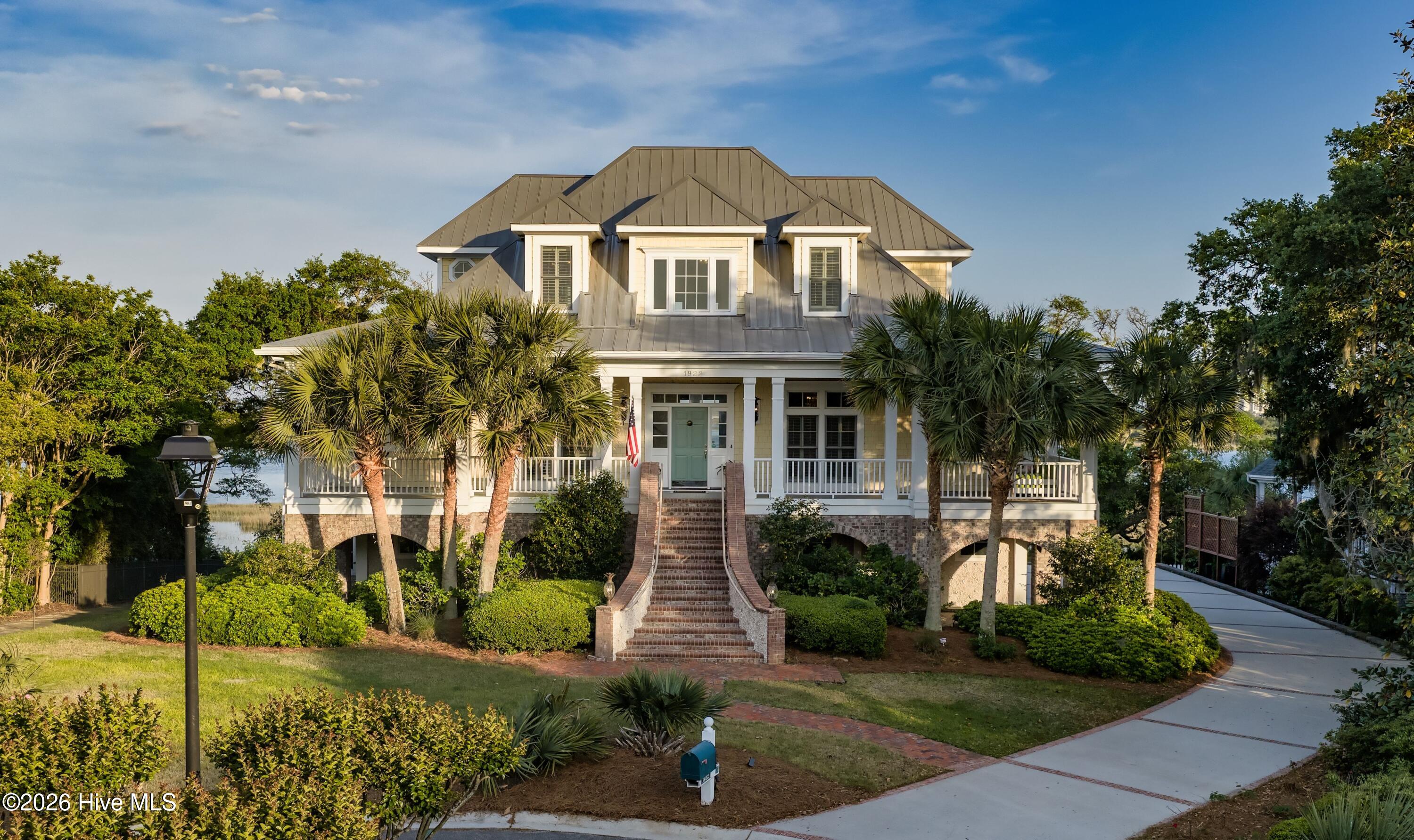 100569484 | Photo 80